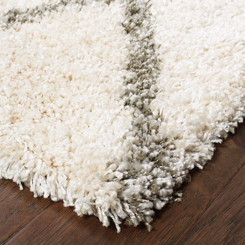 HomeRoots Polypropylene 8’ x 11’ Ivory and Gray Geometric Lattice Area Rug