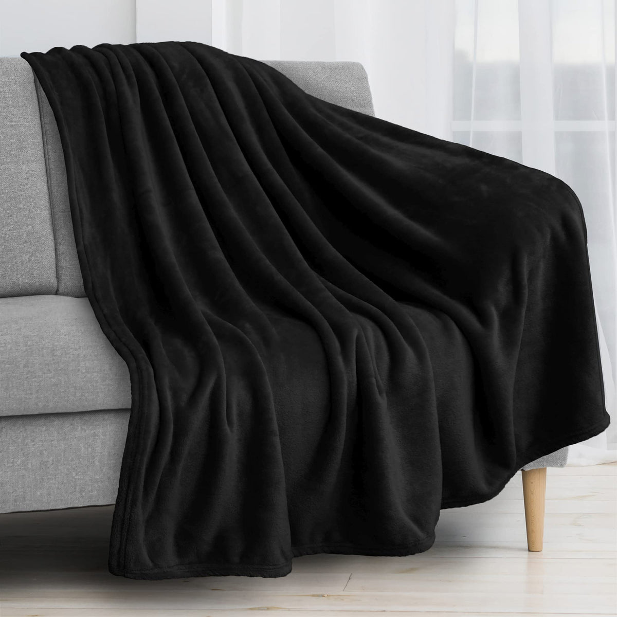 Pavilia Fleece Blanket Throw | Super Soft, Plush, Luxury Flannel Throw | Lightweight Microfiber Blanket For Sofa Couch Bed (Blac
