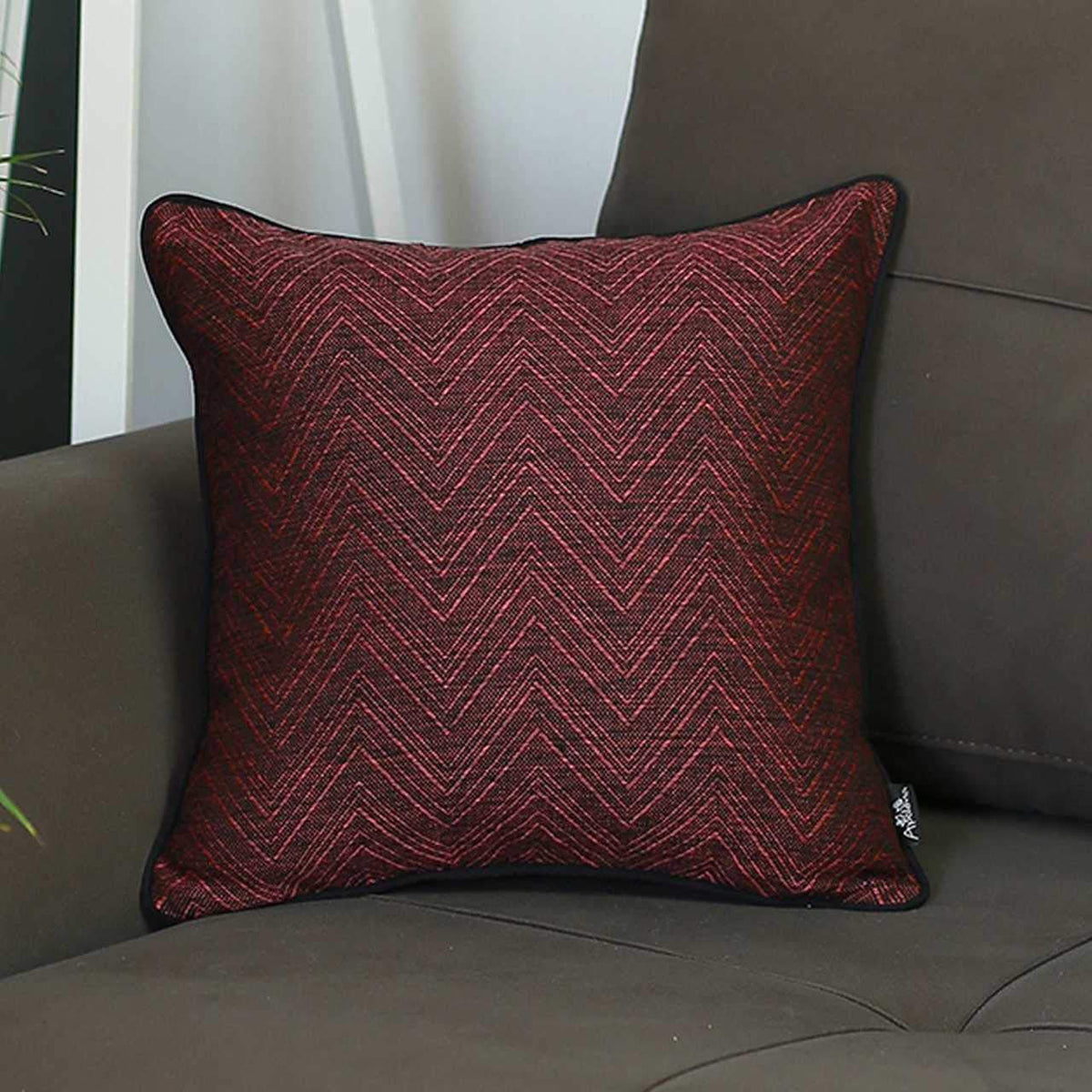 Pillows HomeRoots Multi Polyester 17'x 17' Jacquard Zigzag Decorative Throw Cover