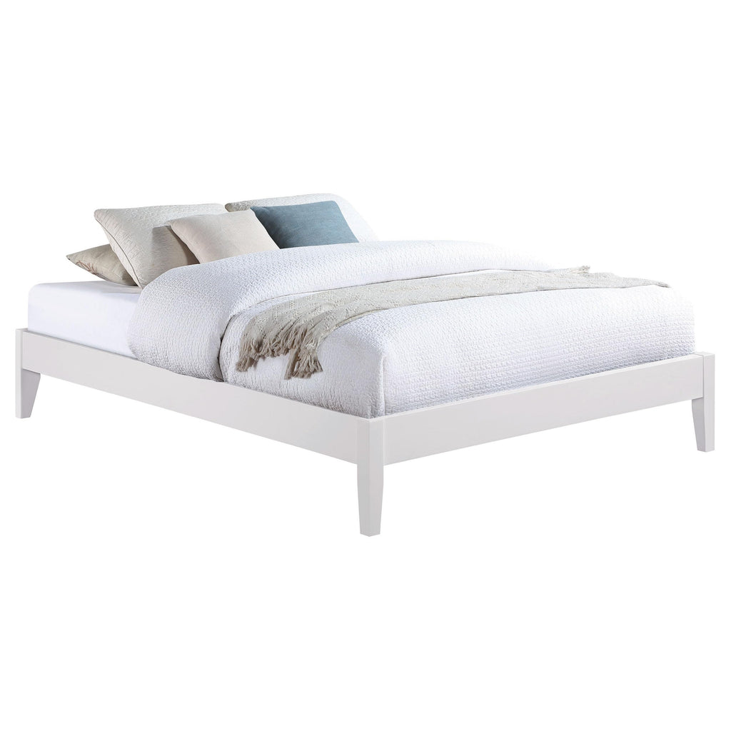 Coaster Home Furnishings Hounslow Contemporary Eastern King Size Pine Wood Platform Bed Frame Headboard Compatible Bed Base White 306128KE