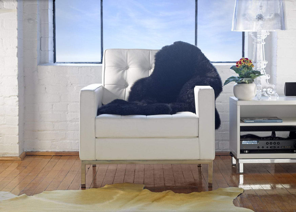HomeRoots Decor Contemporary Durable Cowhide Low Pile Rug - 72' x 84', Verde