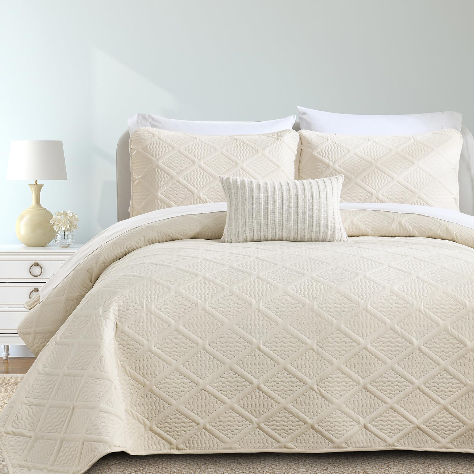 Yiran California King Size Beige Quilt Set Lightweight Oversized Bedspread Ultrasonic Diamond Pattern Soft Microfiber Summer Cov