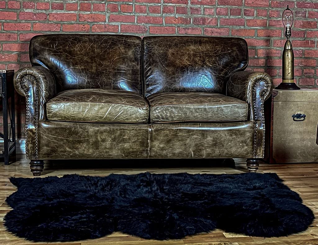 HomeRoots New Zealand Sheepskin, Microsuede 3' x 5' Black Natural Sheepskin Area Rug
