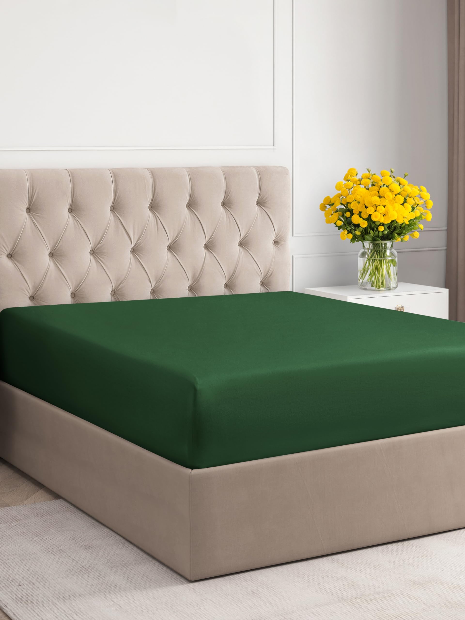 Twin Xl Size Fitted Bed Sheet - Hotel Luxury Single Fitted Bottom Sheet Only - Fits Mattress Between 8 To 16 Inches - Deep Pockets, Extra Soft And Wrinkle Free - Breathable & Cooling - Emerald Green