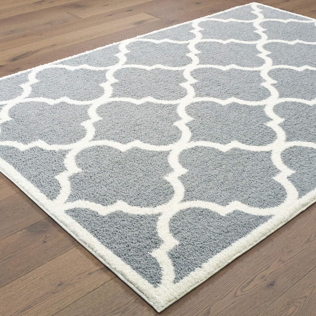 HomeRoots 509902 6 x 9 ft. Gray & Ivory Geometric Shag Power Loom Stain Resistant Rectangle Area Rug