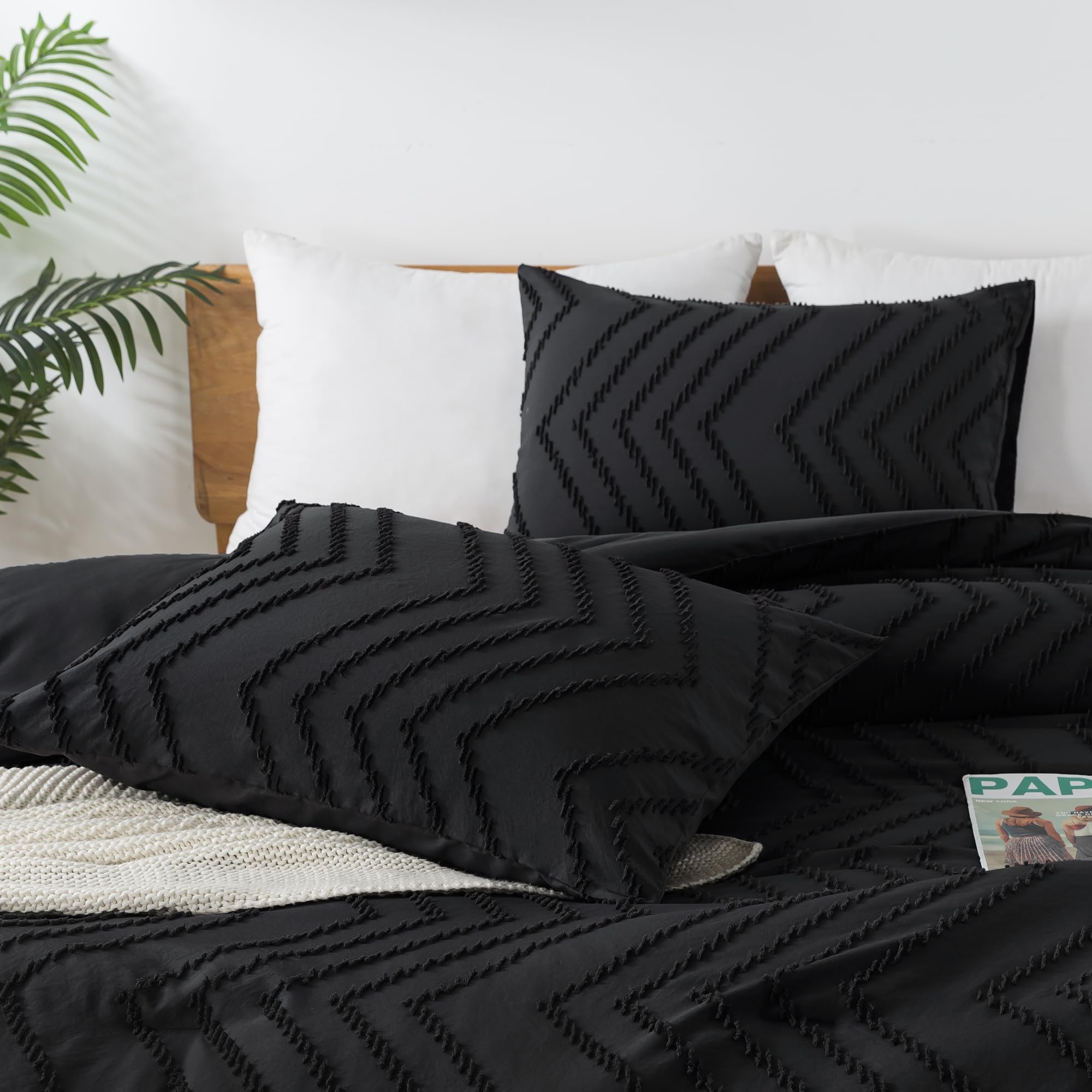 Andency Black Comforter King, Boho Soft Fluffy Warm Lightweight Bedding Comforter Sets For King Bed, 3 Pieces Chevron Tufted Aesthetic Microfiber Lightweight Comforter Set