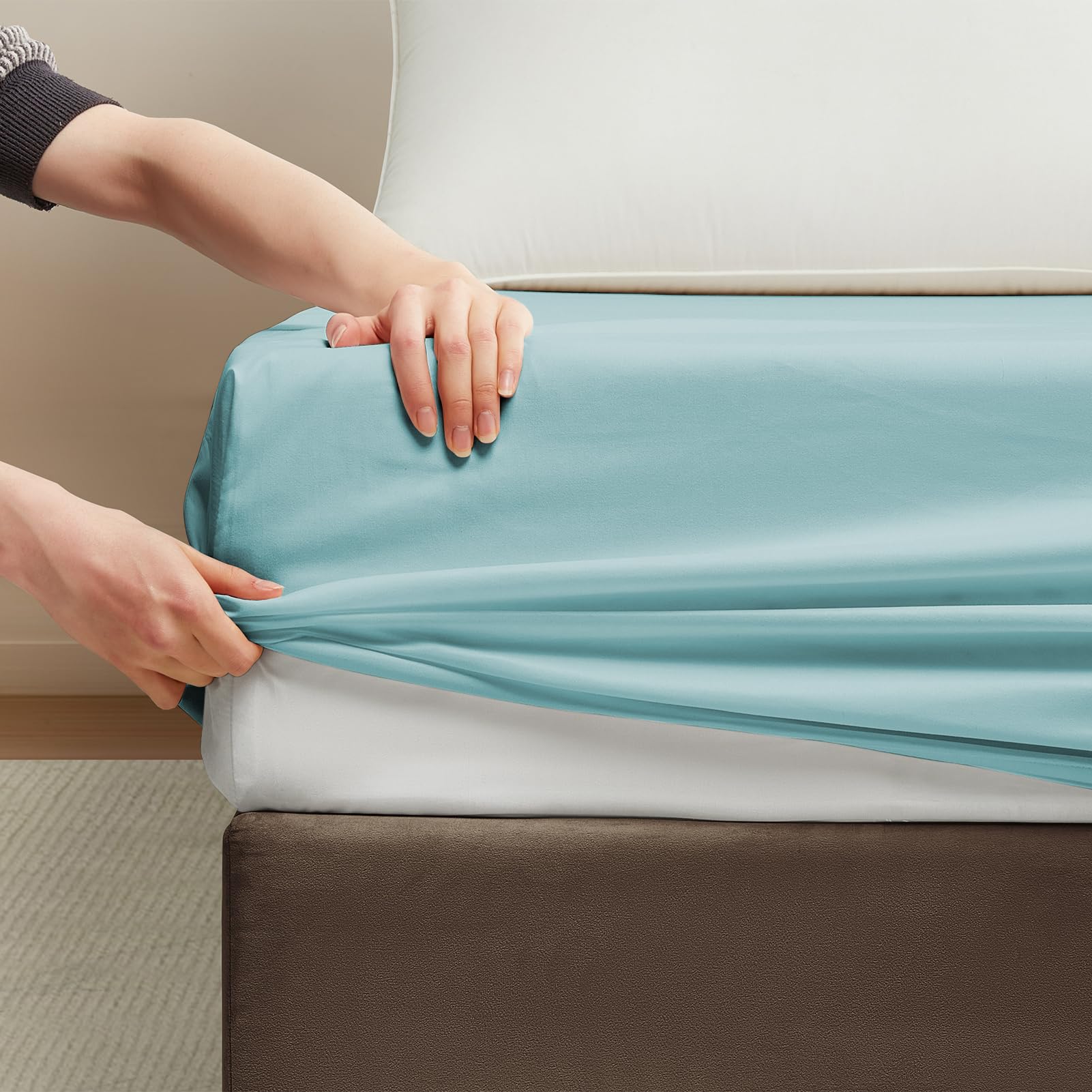 Maple&Stone Queen Fitted Sheet Only - Bulk Pack Of 6 Bottom Sheets - Premium Soft & Breathable, Brushed Microfiber Fabric For Qu