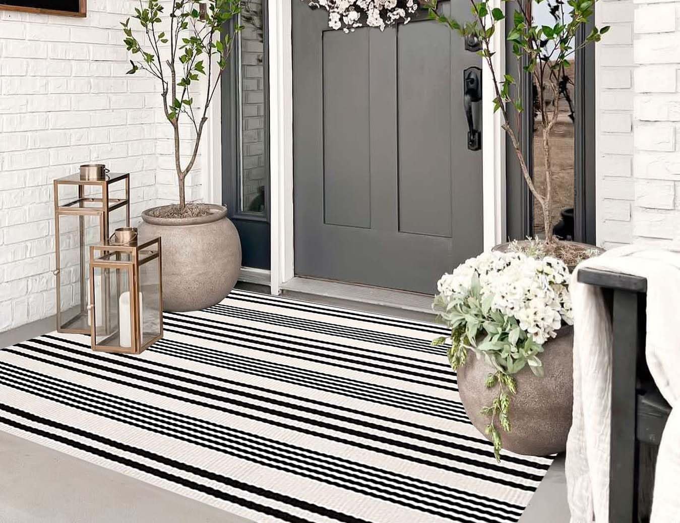 Black And White Outdoor Rug 3'X 5' Front Porch Rug Cotton Hand-Woven Striped Rug Machine Washable Indoor/Outdoor Area Rug Front