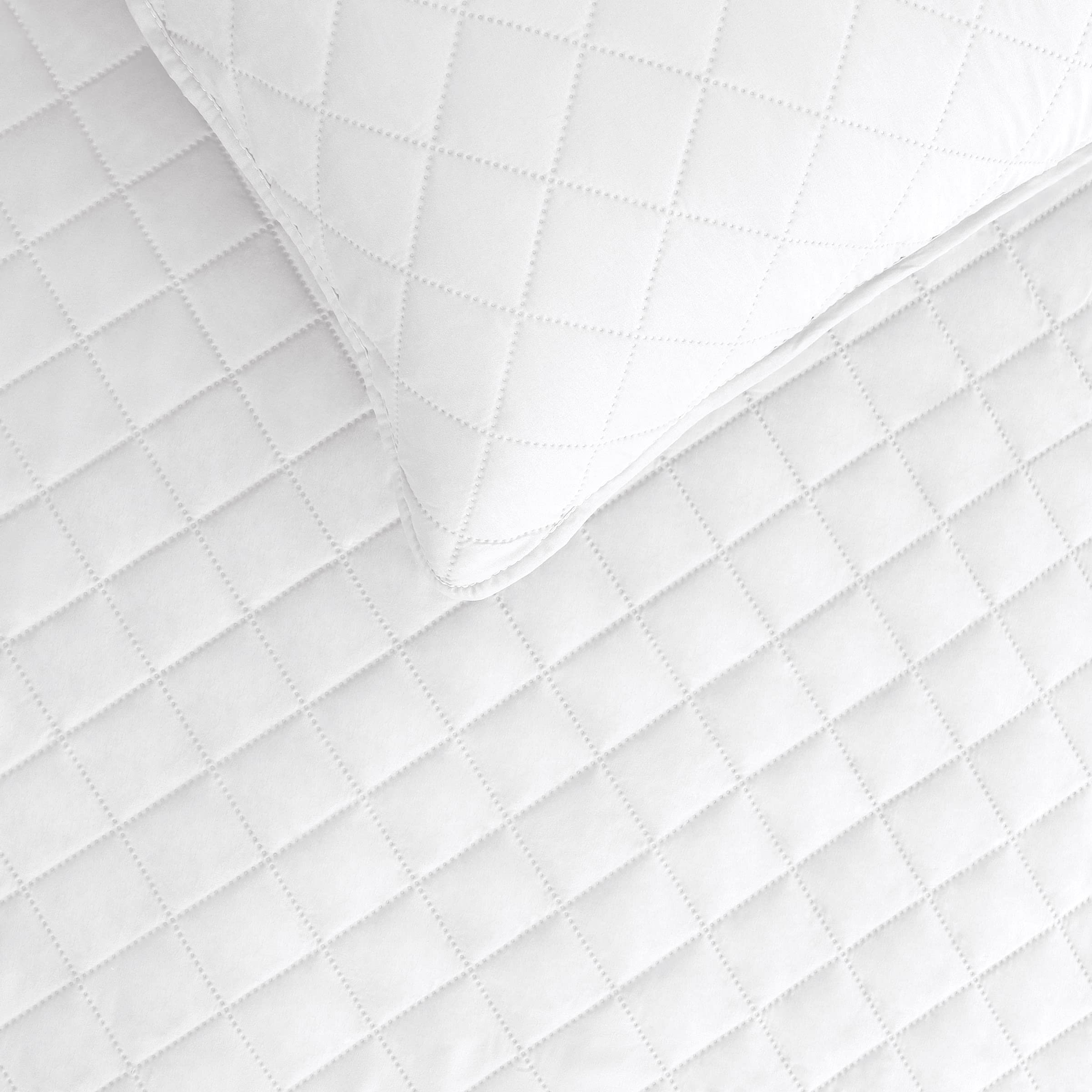 Easy-Going King Size Reversible Quilt Set With 1 Quilt And 2 Pillow Shams, Soft Bed Quilt Cover, Water Resistant Lightweight Microfiber Bedspread, Stain Resistant, White/White