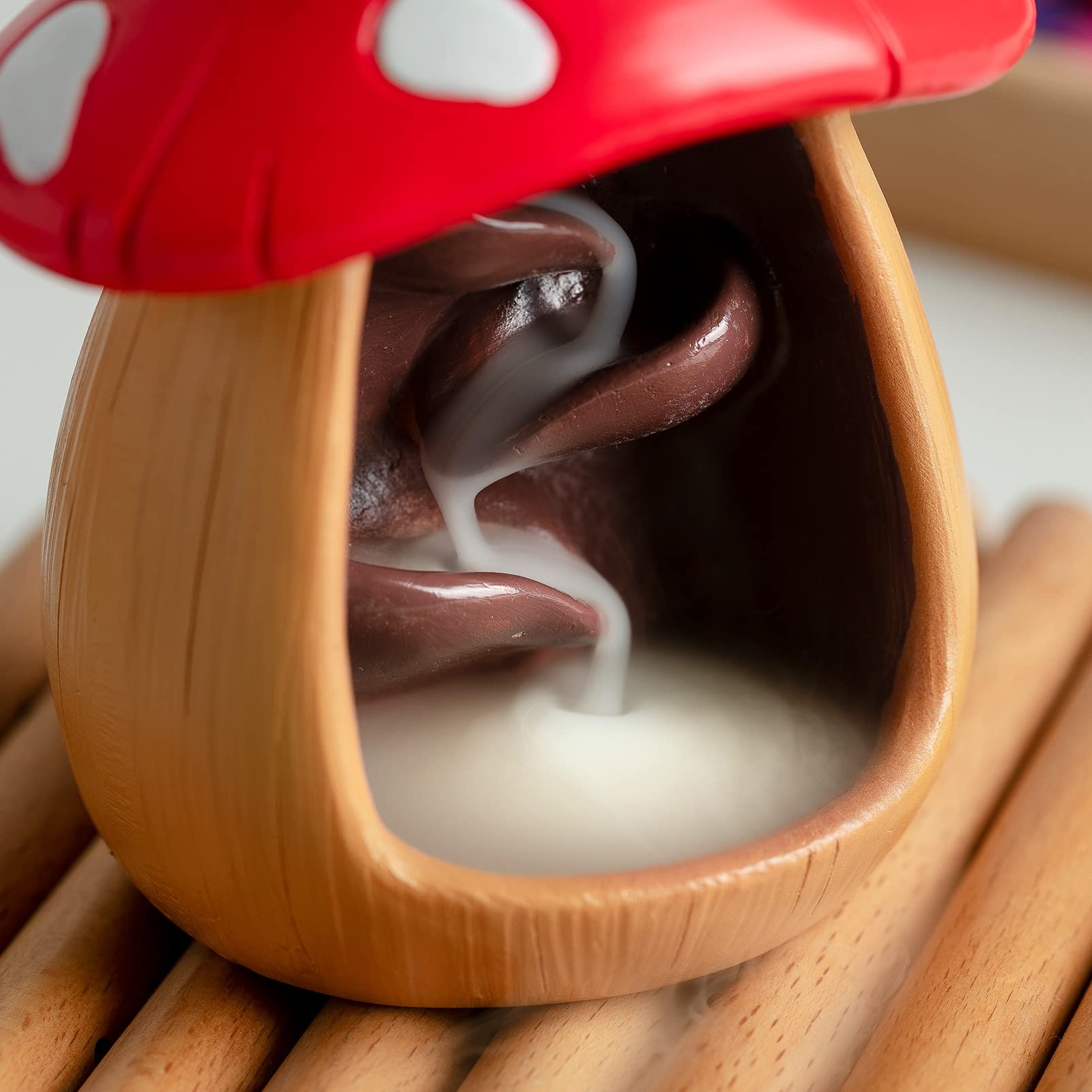 CHUNCHE Mushroom Incense Holder MG02 Resin Brown