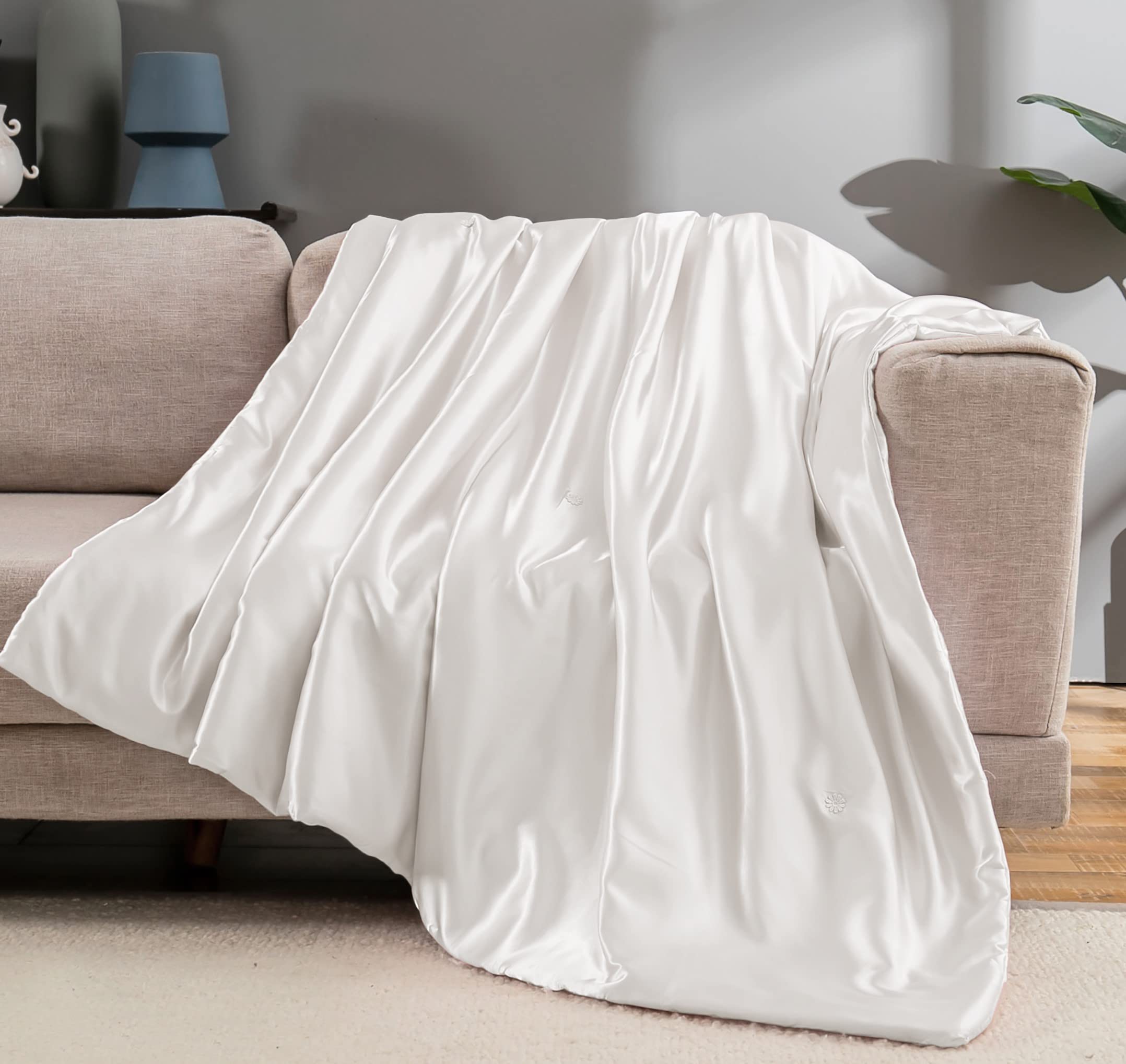 Vonty Satin Throw Blanket Ivory White Satin Blankets 50X60 Inches(With Small Flowers), Cooling & Silky Throw Blanket Wrinkle-Fre