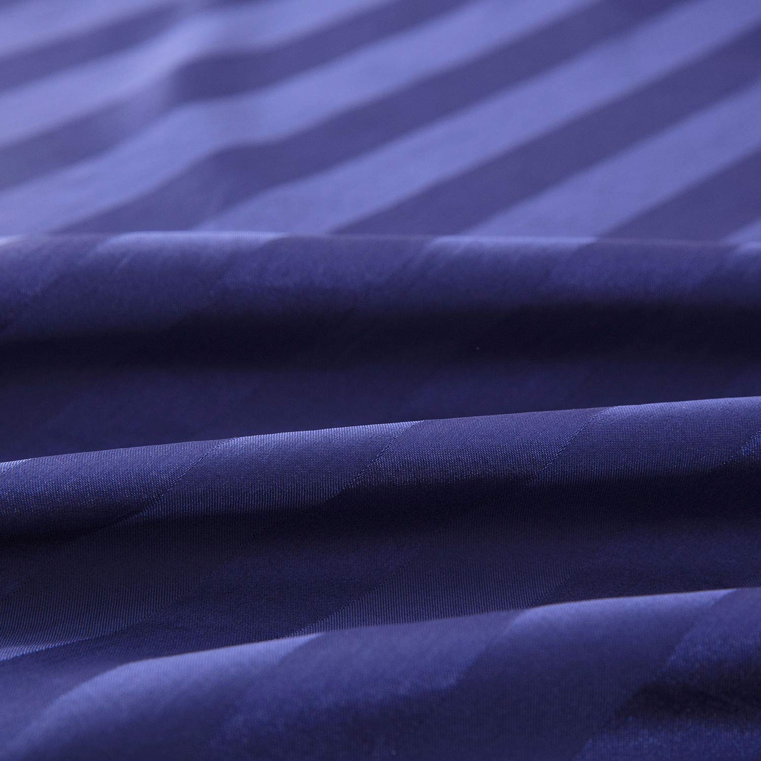 Satin-Silk Sheets Twin Size Bed Set, Navy Blue Soft Cooling Deep Pocket Sheets, Hypoallergenic, Wrinkle And Fade Resistant Beddi
