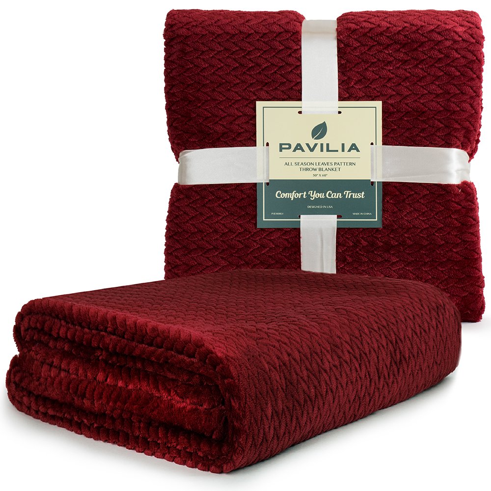 Pavilia Soft Fleece Burgundy Dark Red Throw Blanket For Couch, Lightweight Plush Warm Blankets For Bed, Fuzzy Cozy Flannel Blank