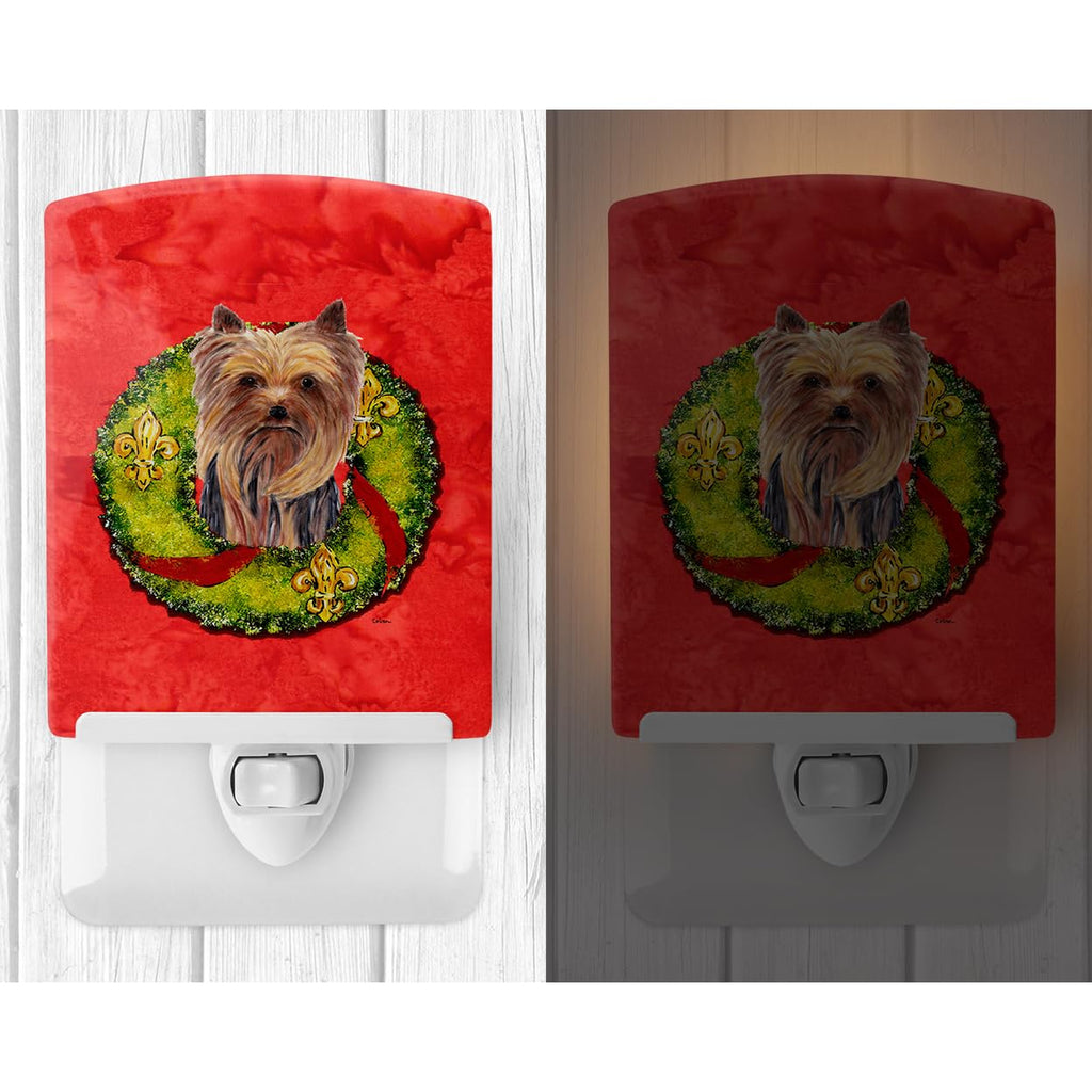 Caroline'S Treasures Sc9094Cnl Yorkie Christmas Wreath Ceramic Night Light Compact, Ul-Certified, Ideal For Bedroom, Bathroom, N