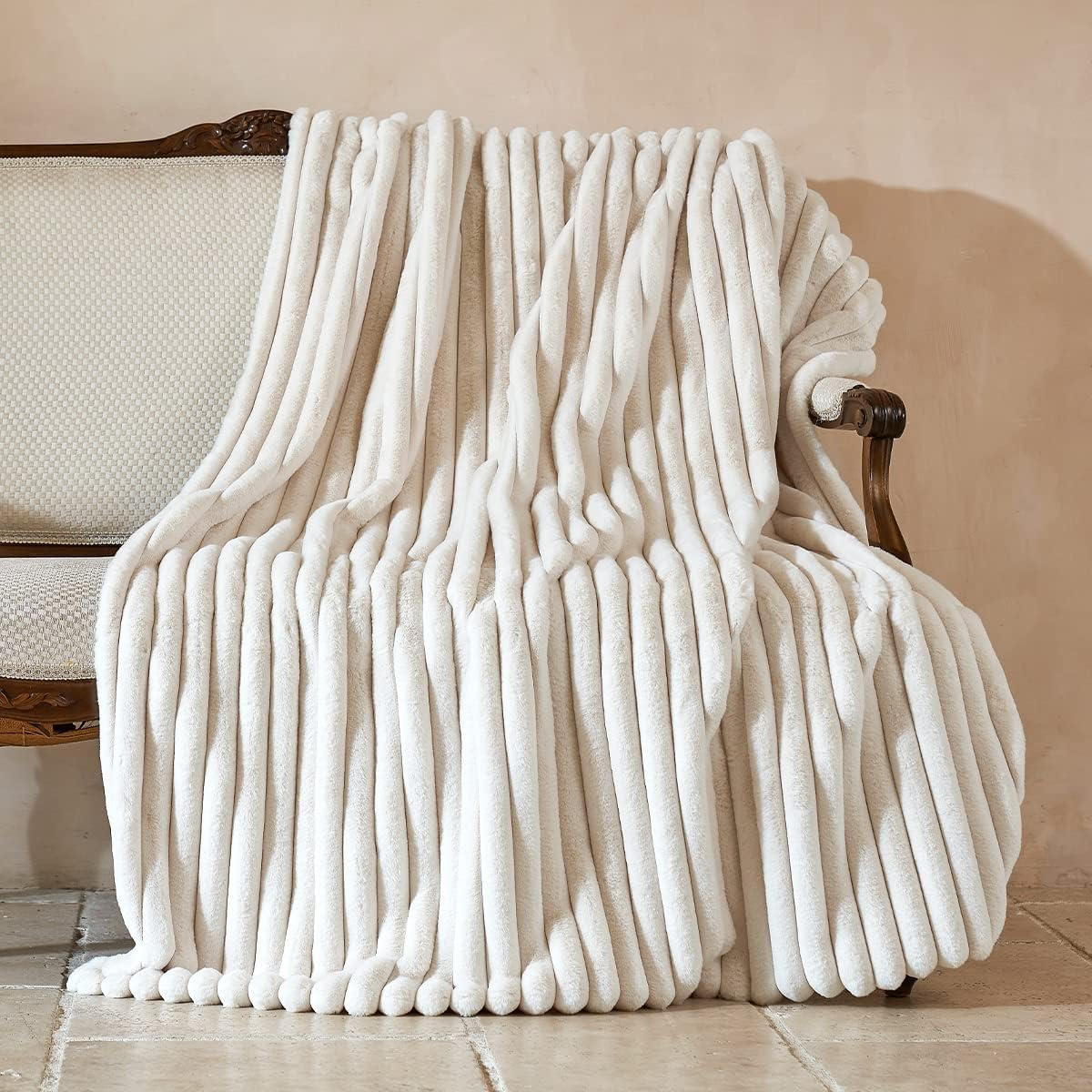 Am  Lie Home Soft Faux Fur Throw Blanket For Couch, Warm Luxurious Faux Rabbit Fur Striped Throw Blanket, Cozy Fluffy Plush Fur