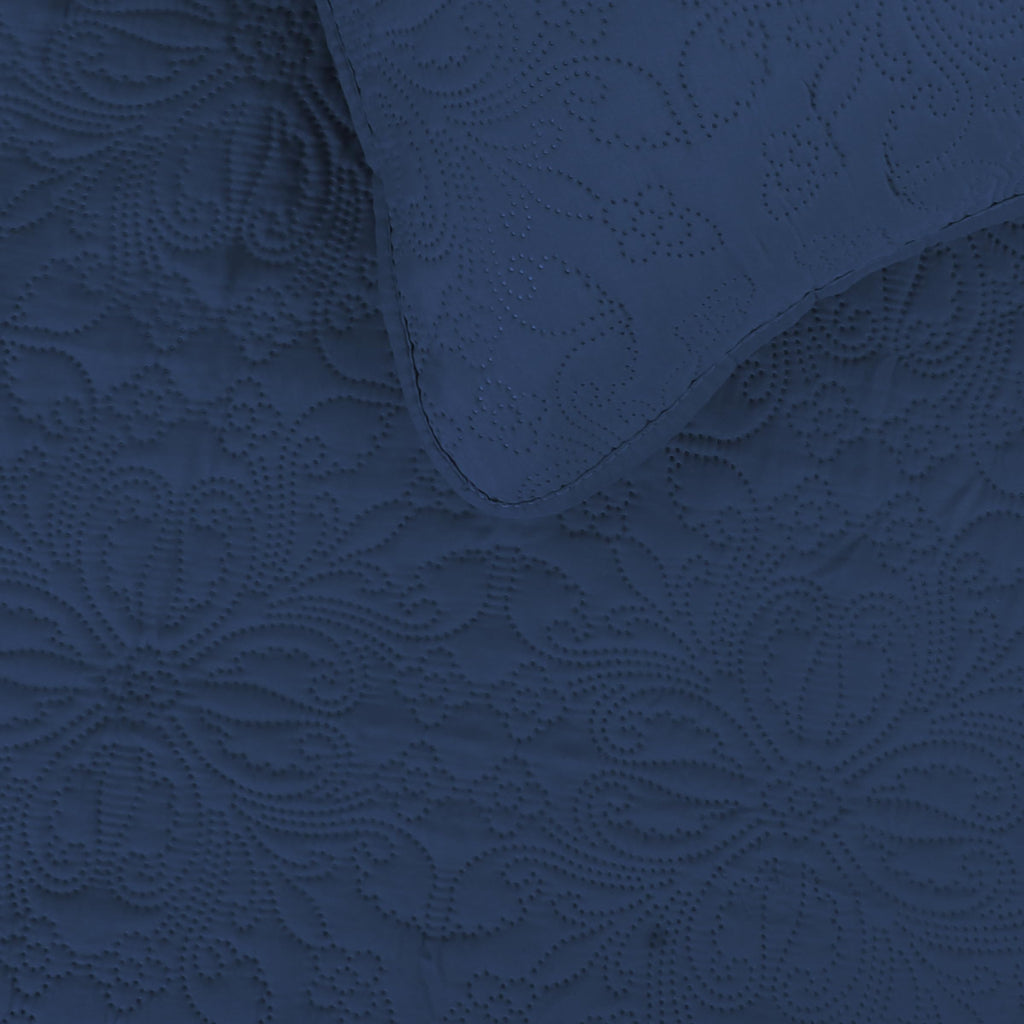 Easy-Going Full/Queen Size Reversible Quilt Set With 1 Quilt And 2 Pillow Shams, Soft Bed Quilt Cover, Water Resistant Lightweight Microfiber Bedspread, Stain Resistant, Damask-Dark Blue/Light Blue