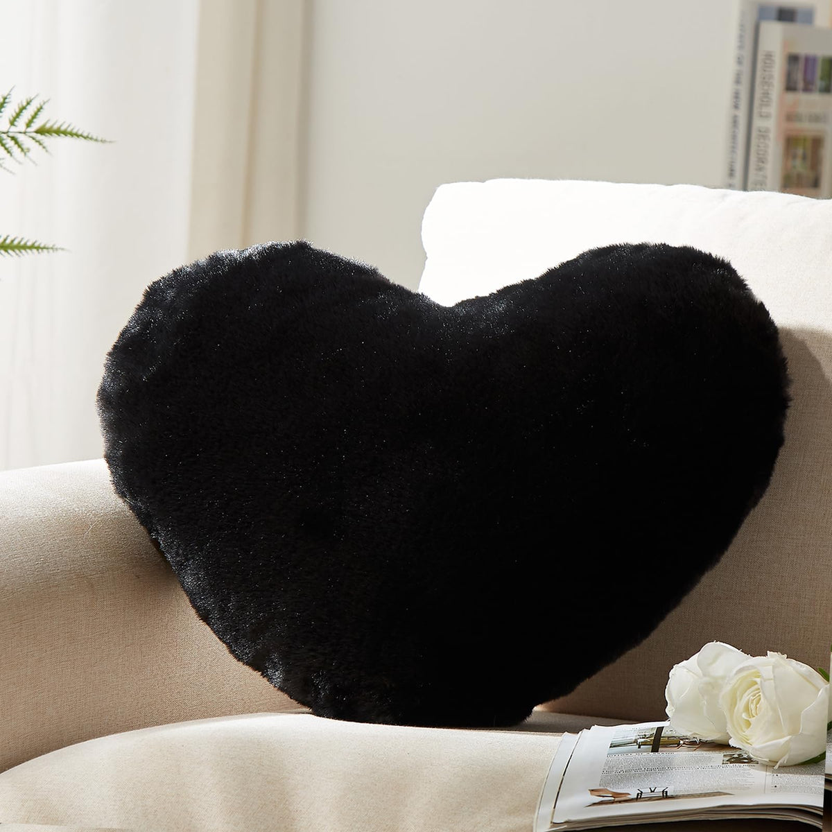 Yrxrus Heart Shaped Pillow, Cute Love Heart Pillow, Small Black Heart Pillows Gifts, Faux Rabbit Fur Love Coquette Room Decor, T