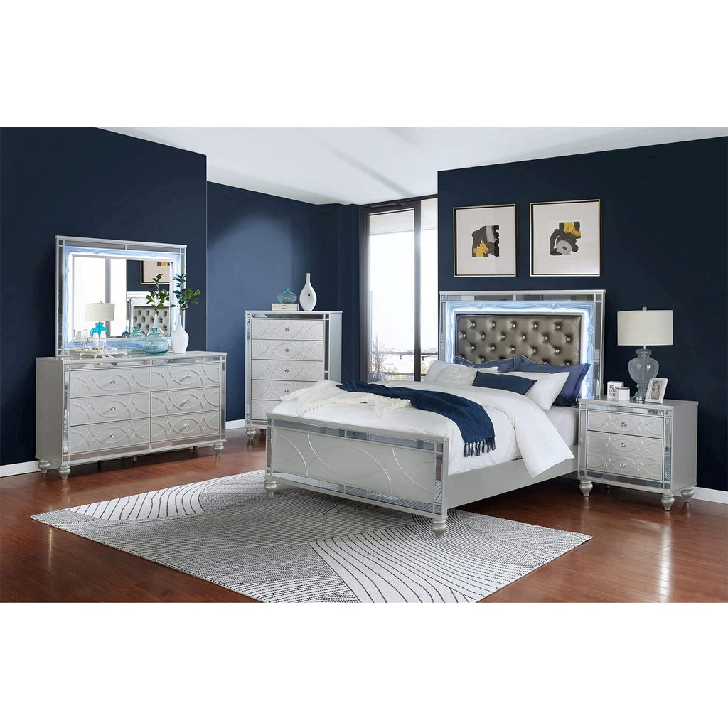 Coaster Gunnison California King Bed 5-Piece Set, Silver Metallic