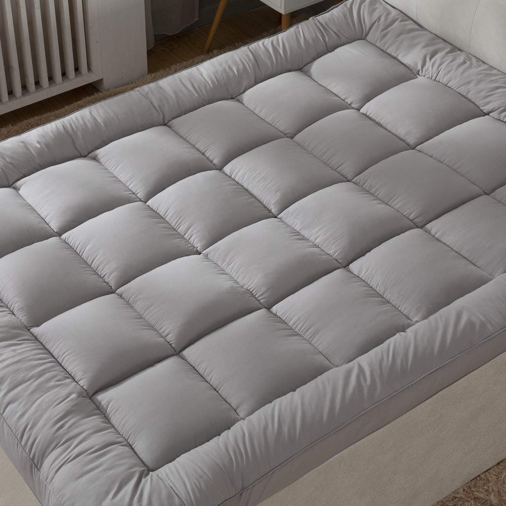 Soft & Cooling Pillow Top Mattress Topper California King with Breathable 300TC Cotton Cover, Extra Thick Plush Bed Topper for B