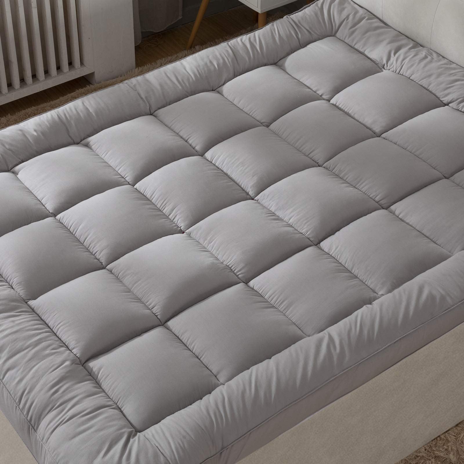 Soft & Cooling Pillow Top Mattress Topper California King with Breathable 300TC Cotton Cover, Extra Thick Plush Bed Topper for B