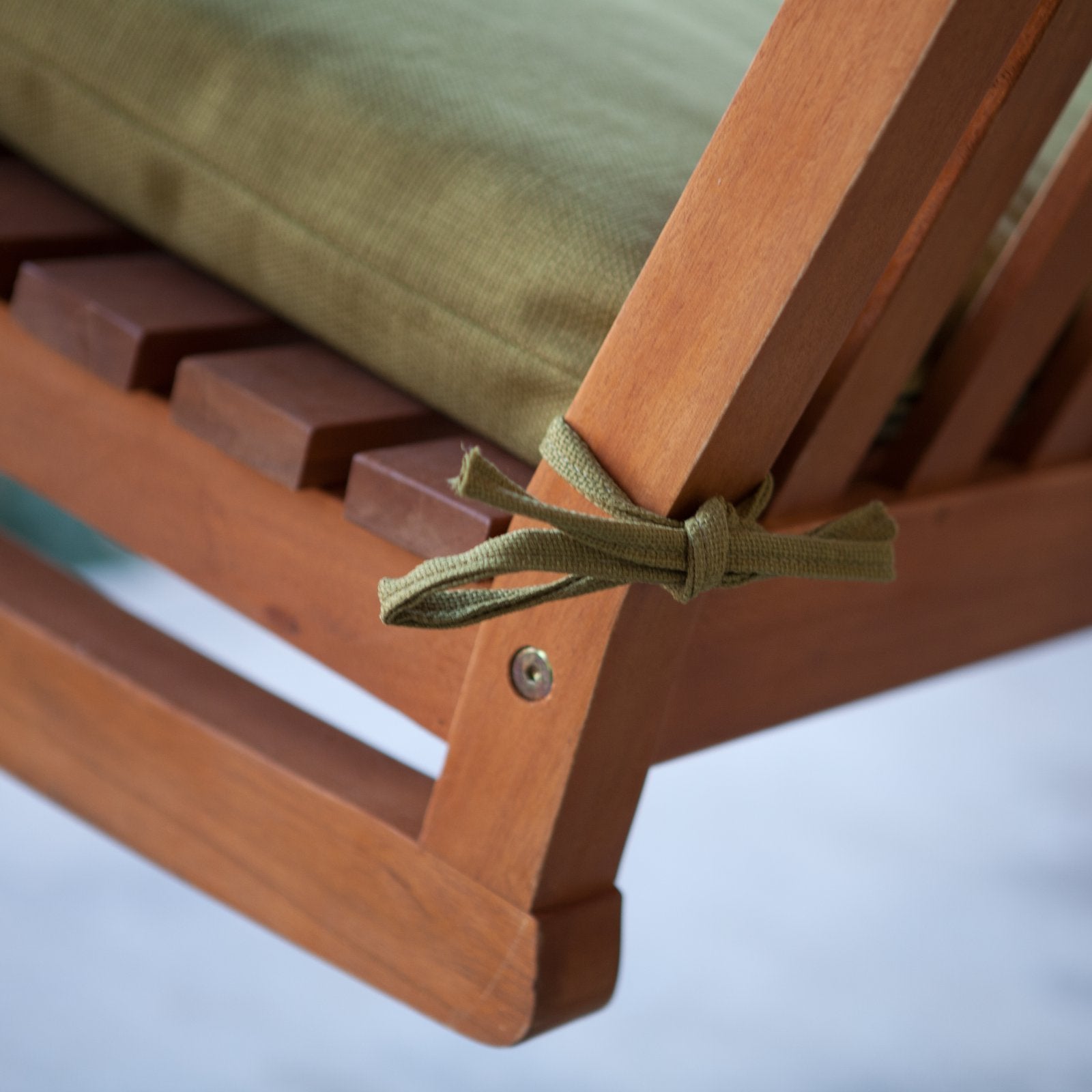 International Caravan Furniture Piece Royal Tahiti Curved Back Wood Two Seated Swing