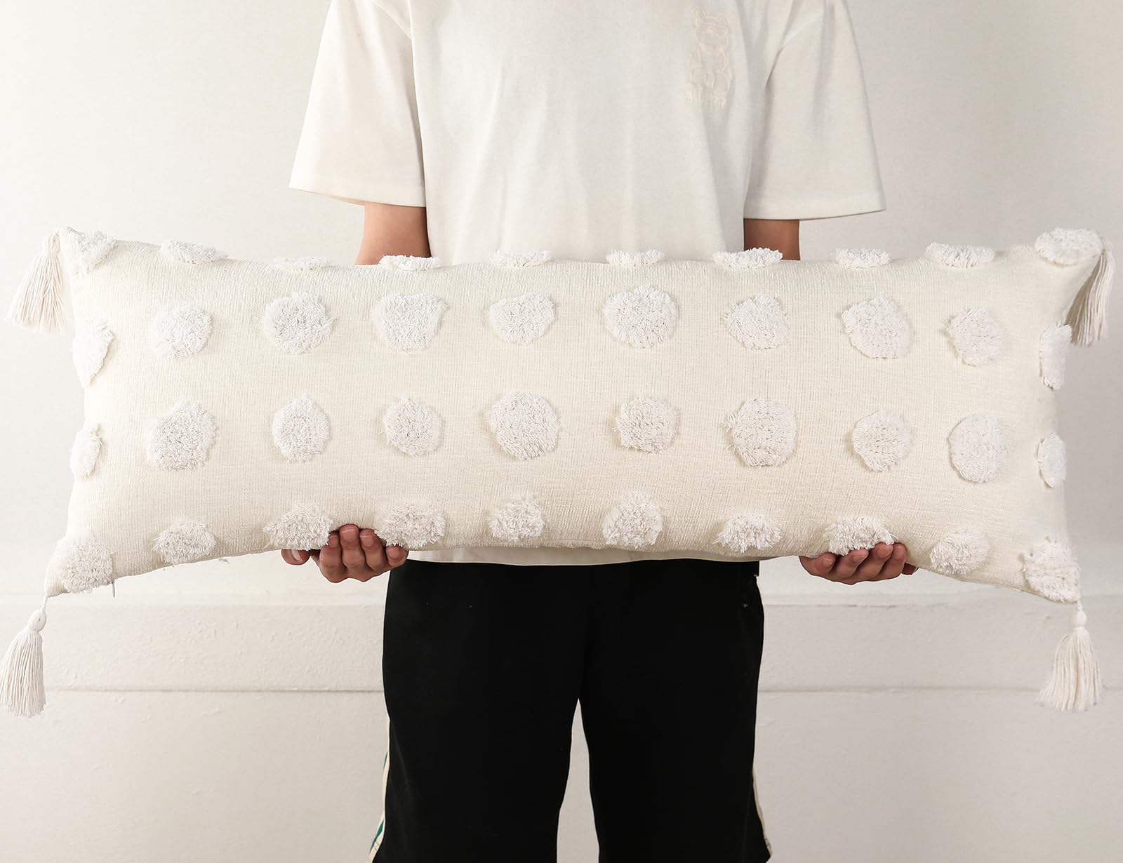 Panod Decorative Long Lumbar Pillow Cover 16X36 Boho,Super Soft Chenille Extra Long Lumbar Pillow Case Cover With Tassel For Bed
