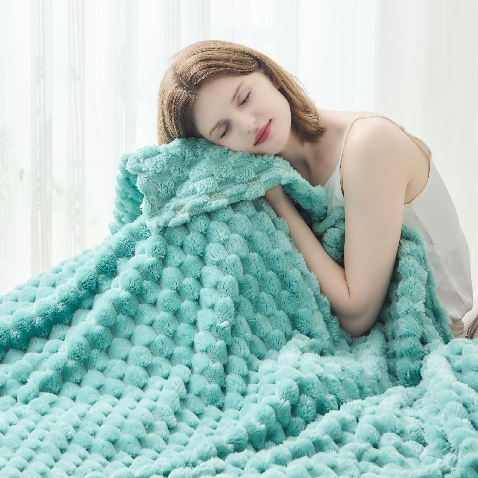 Newcosplay Super Soft Throw Blanket Sage Green Premium Silky Flannel Fleece 3D Clouds Stylish Jacquard Lightweight Bed Blanket A