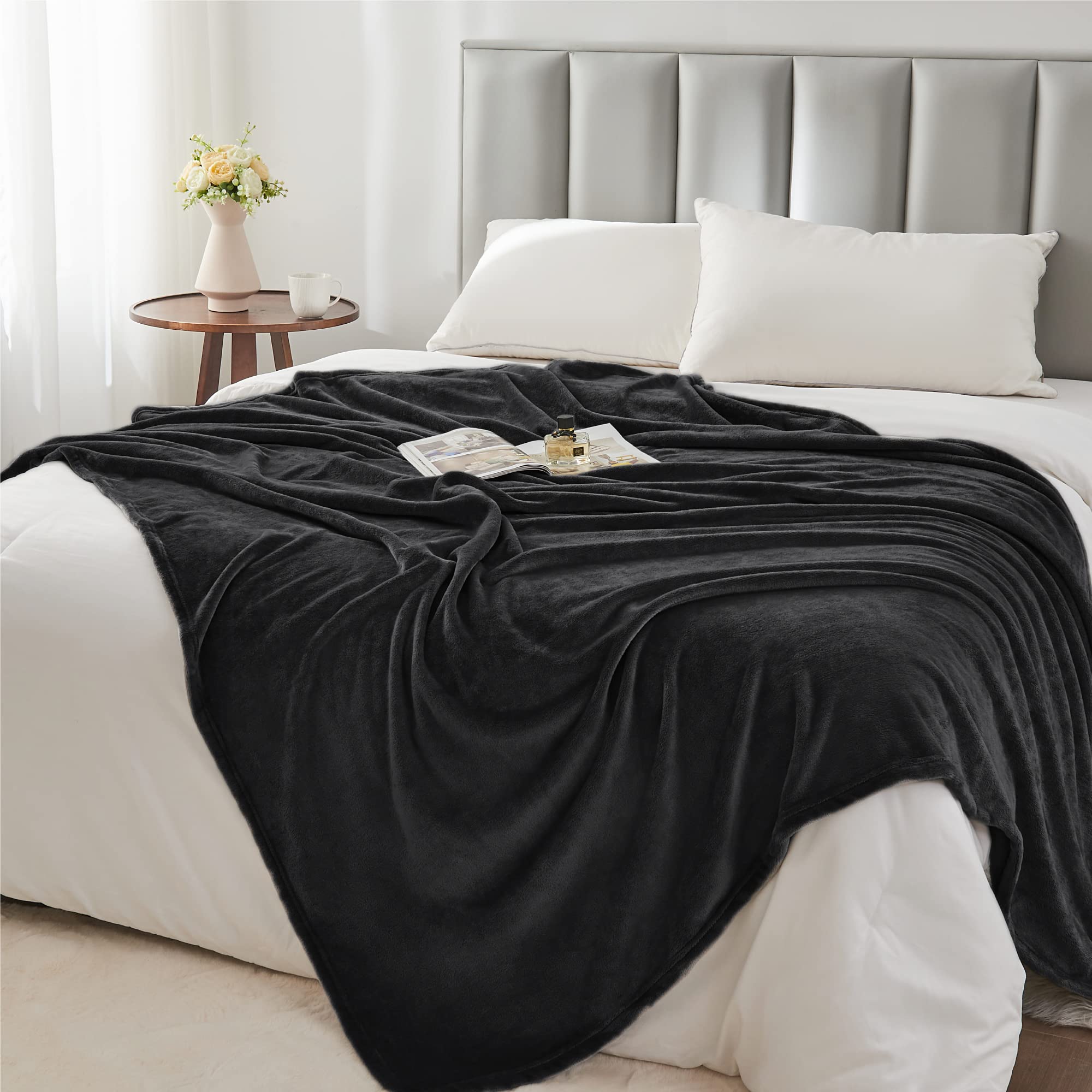 Bedelite King Size Blanket For Bed, Luxury Plush Cozy Fuzzy Fleece Blanket 108X90 Inches, Super Soft Warm Big Lightweight Throw