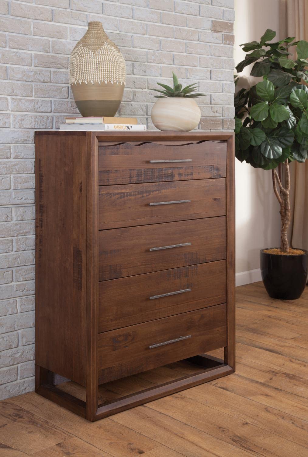 Steve Silver Solid Brazilian Pine 5-Drawer, Kiln-Dried, Durable, Mocha Finish, Rustic Modern Design, Brown Chest, 34.63 x 51.25 x 17.48