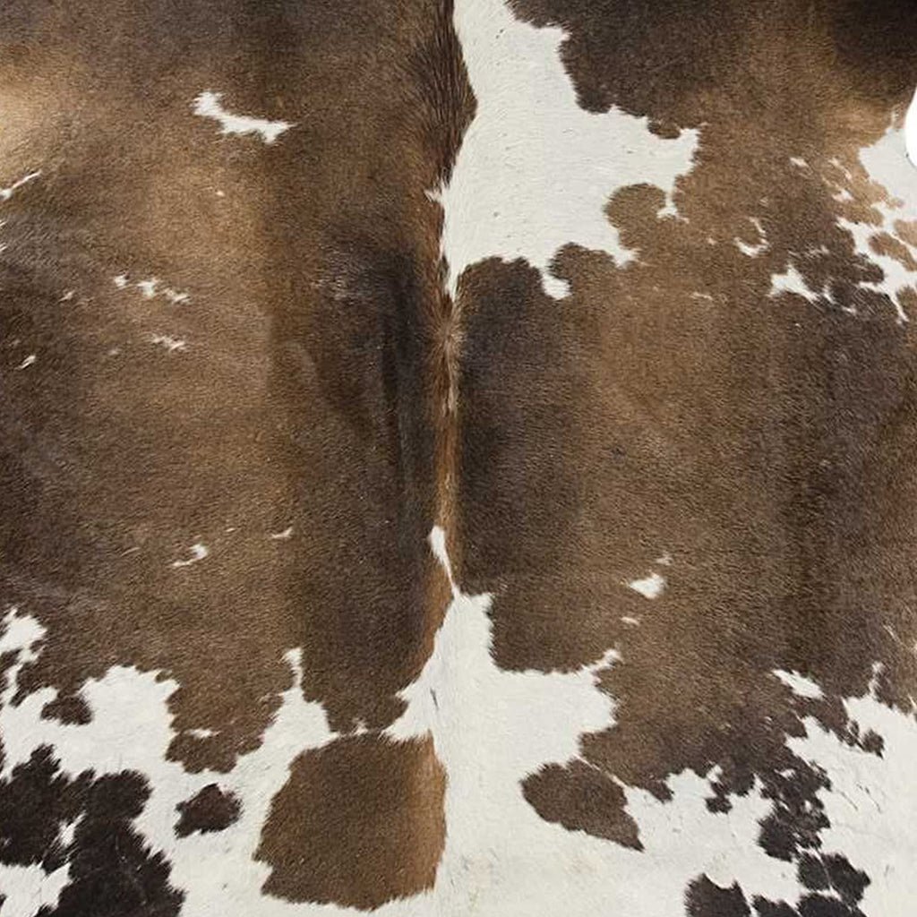 HomeRoots Cowhide Rug, Taupe and White Rug, Microsuede Rug, Home Decor Rug For Bedroom, Living Room, Sofa, Soft Modern Rug, Luxurious Indoor Rug 72' x 84'