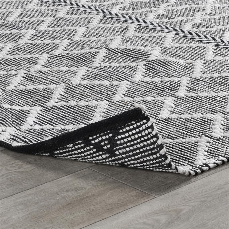 Kosas Home Sonora 24 X 36 Lattice Polyester Fabric Accent Rug In Black/Ivory