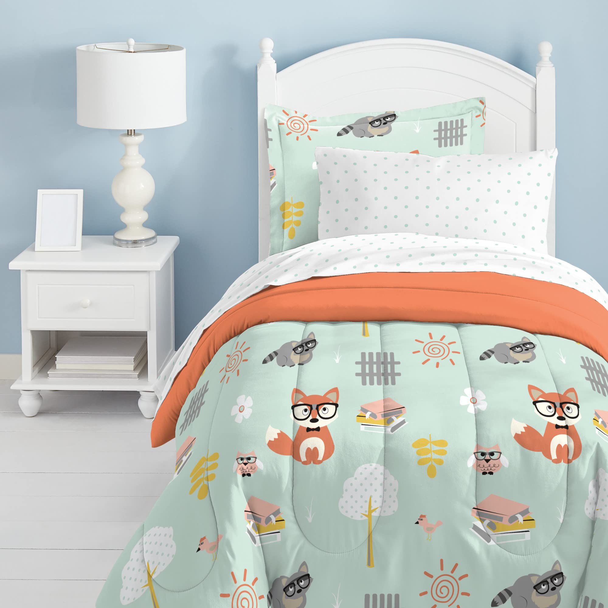 Dream Factory Kids 5-Piece Complete Set Easy-Wash Super Soft Microfiber Comforter Bedding, Twin, Green Woodland Friends