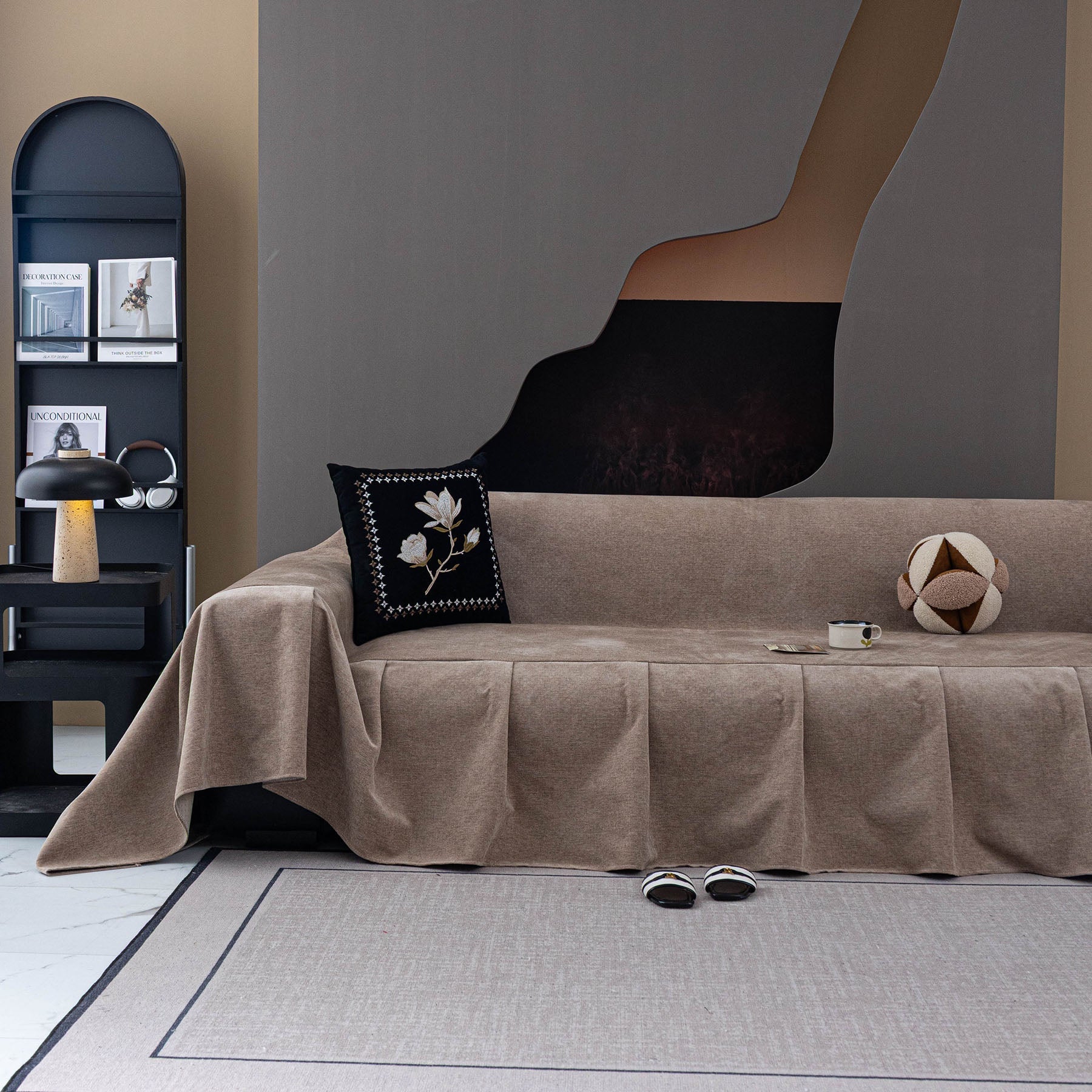 Waterproof Couch Cover Throw, Non Slip Furniture Protector for Leather & Fabric Sofa