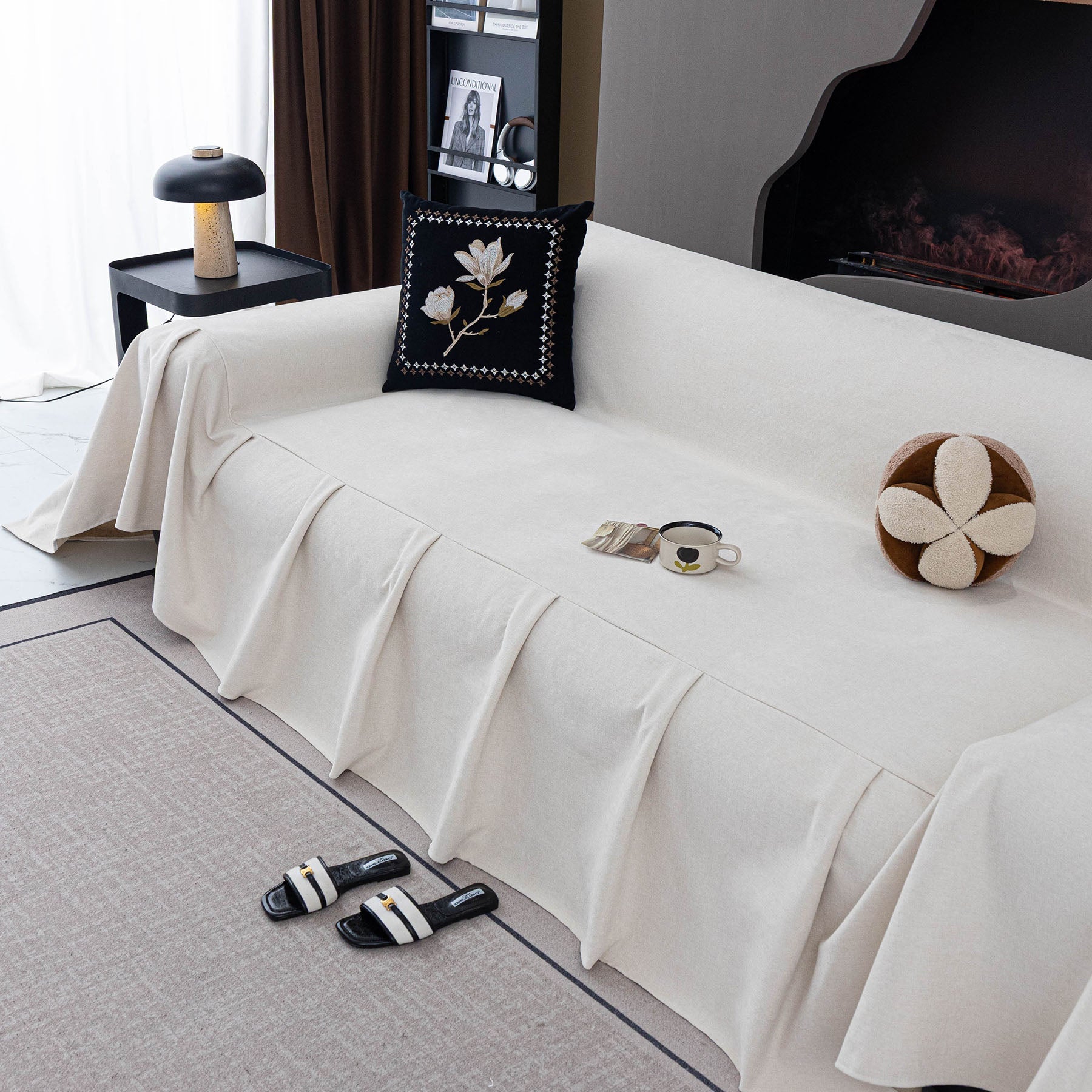 Waterproof Couch Cover Throw, Non Slip Furniture Protector for Leather & Fabric Sofa