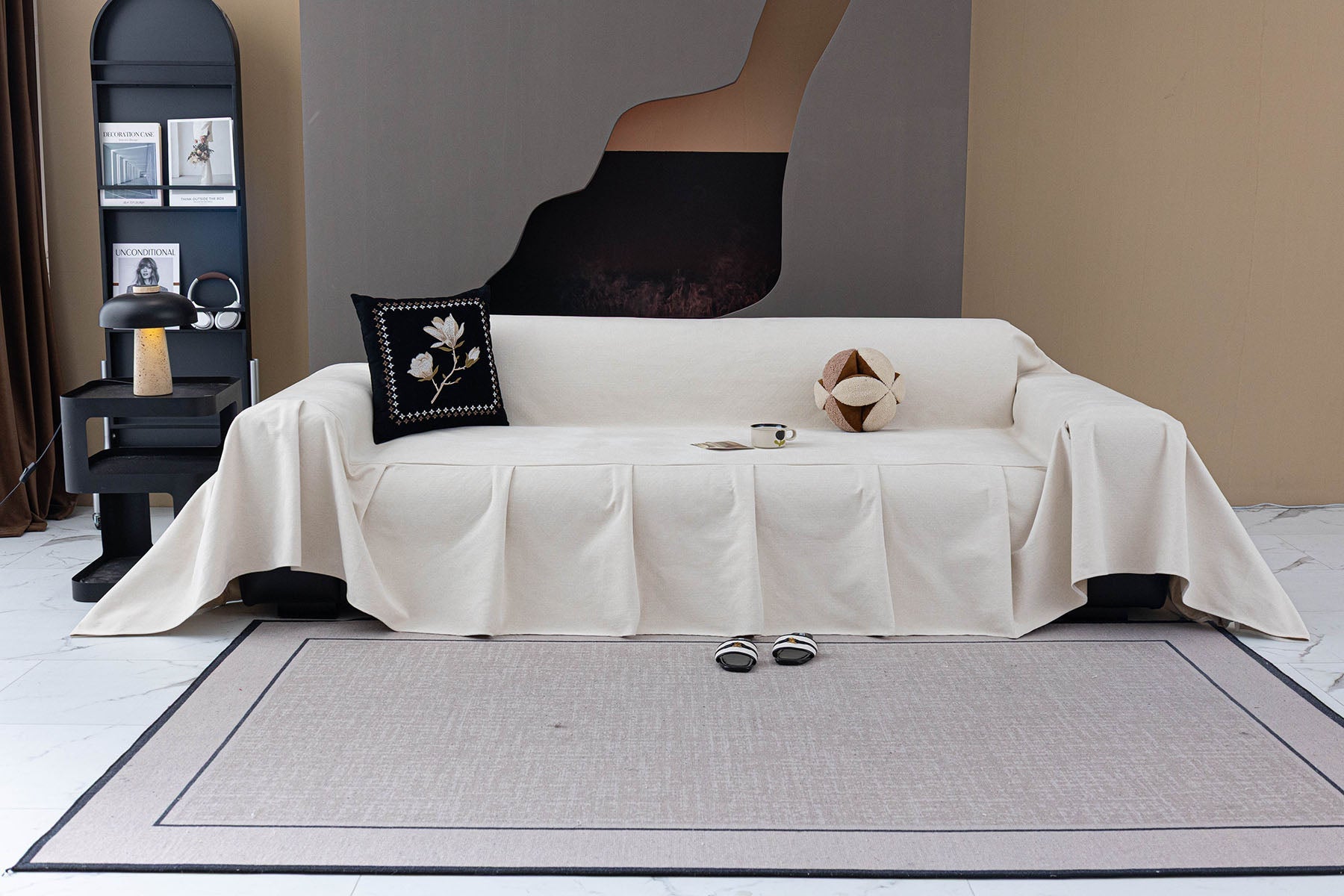 Waterproof Couch Cover Throw, Non Slip Furniture Protector for Leather & Fabric Sofa