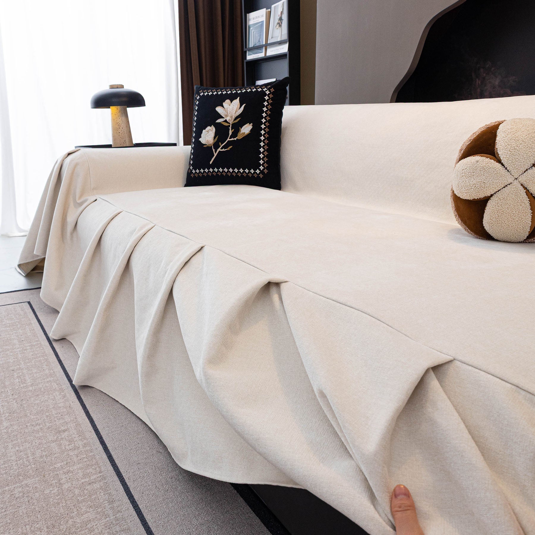 Waterproof Couch Cover Throw, Non Slip Furniture Protector for Leather & Fabric Sofa
