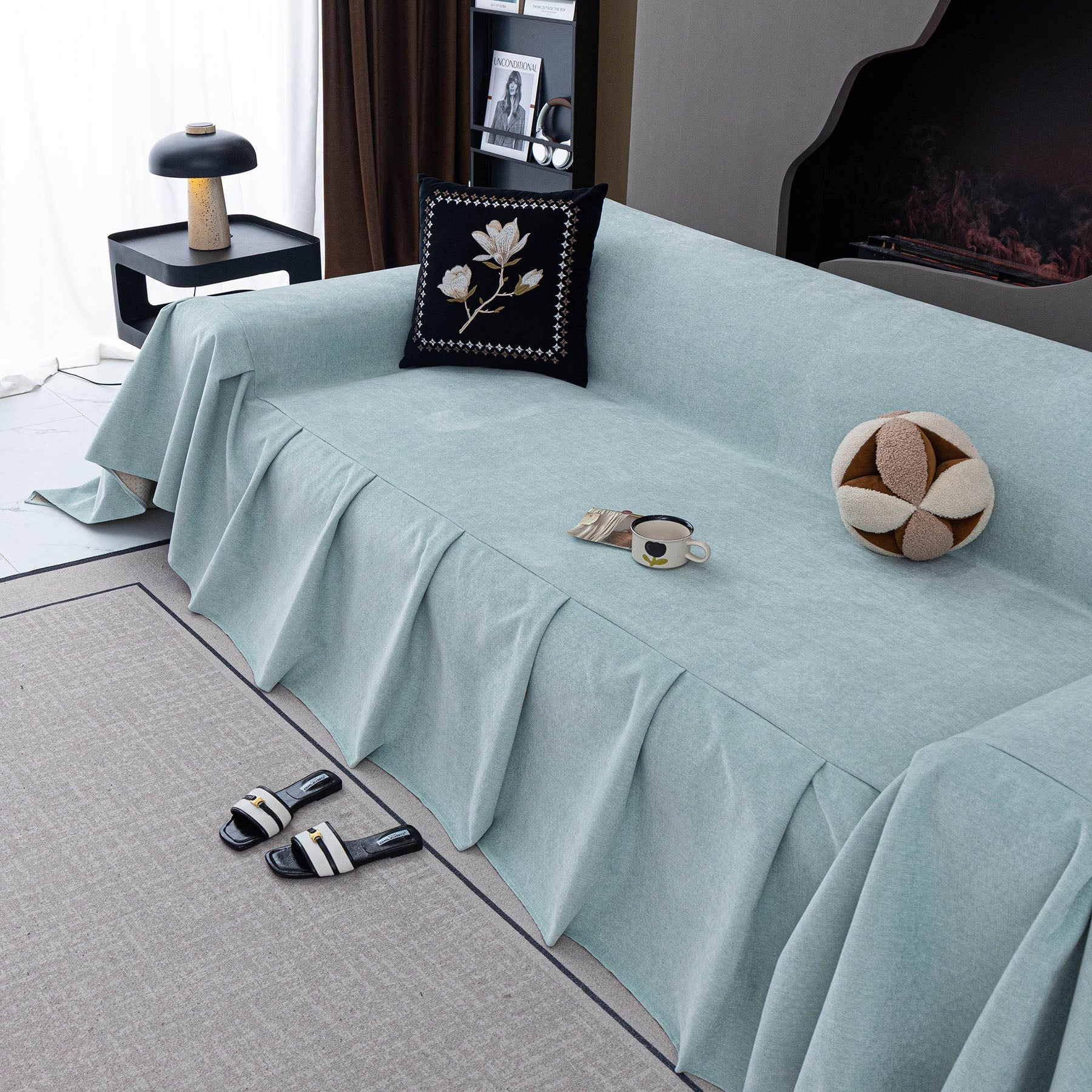 Waterproof Couch Cover Throw, Non Slip Furniture Protector for Leather & Fabric Sofa