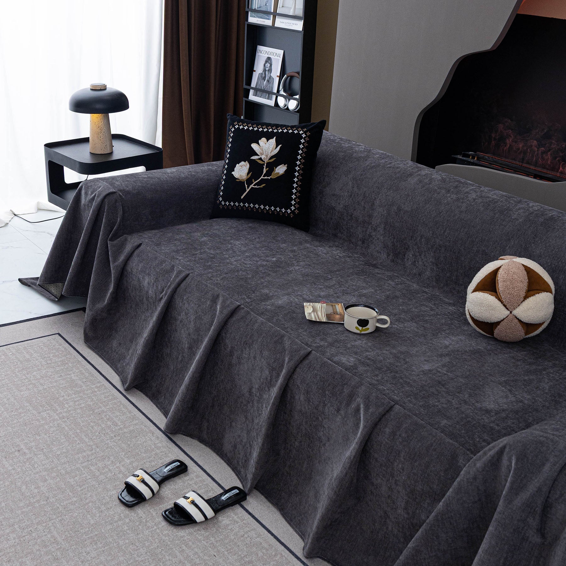 Waterproof Couch Cover Throw, Non Slip Furniture Protector for Leather & Fabric Sofa