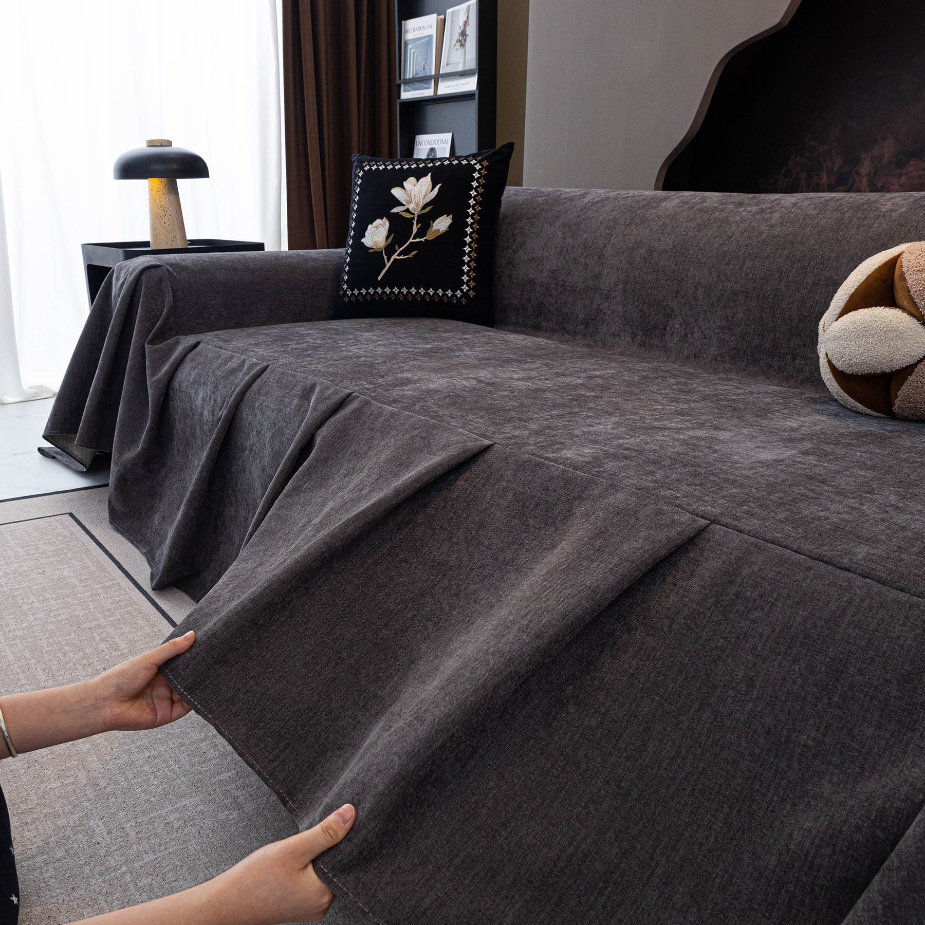 Waterproof Couch Cover Throw, Non Slip Furniture Protector for Leather & Fabric Sofa