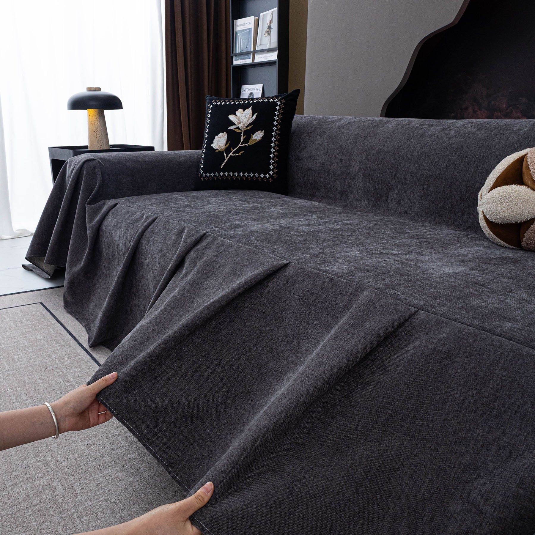 Waterproof Couch Cover Throw, Non Slip Furniture Protector for Leather & Fabric Sofa