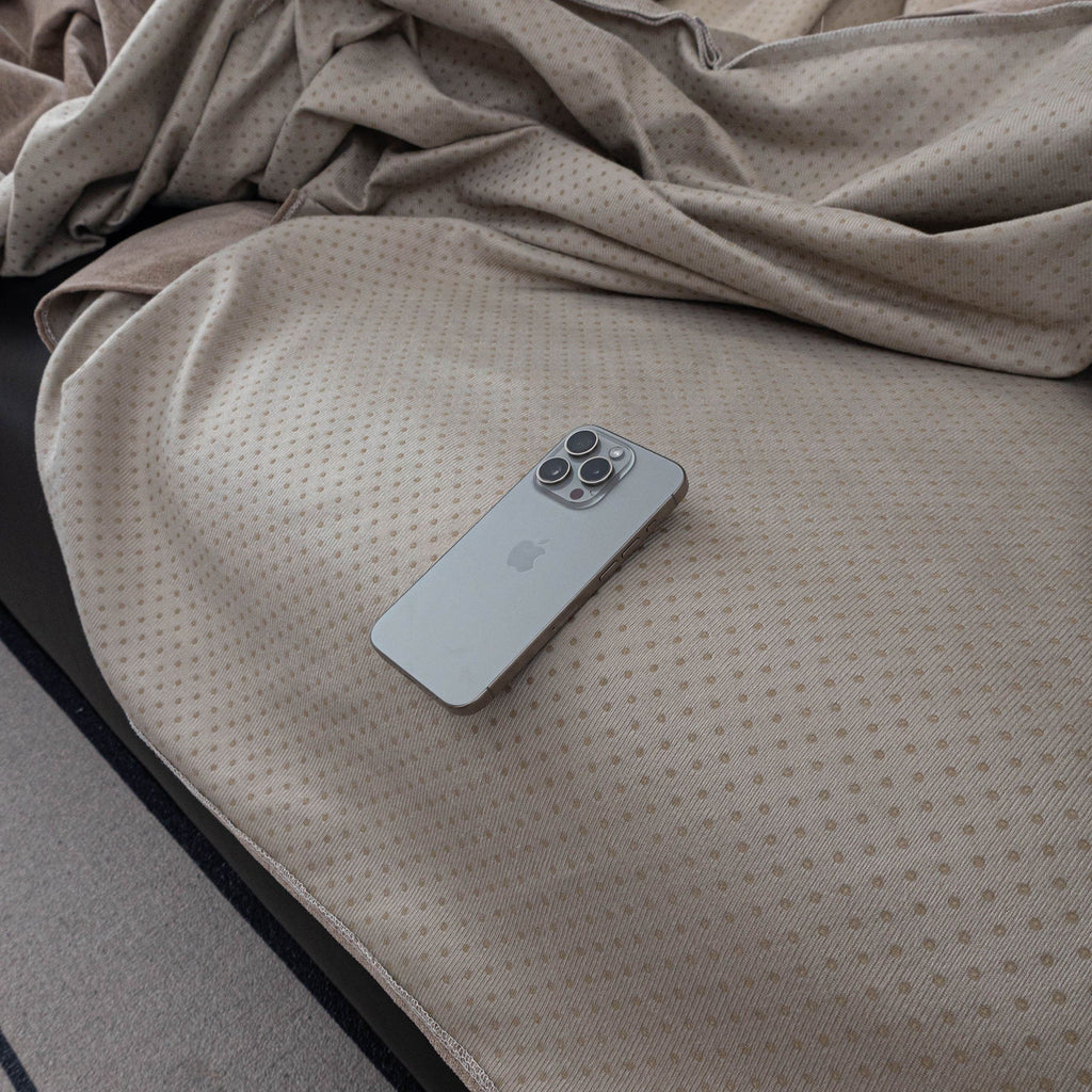 Waterproof Couch Cover Throw, Non Slip Furniture Protector for Leather & Fabric Sofa