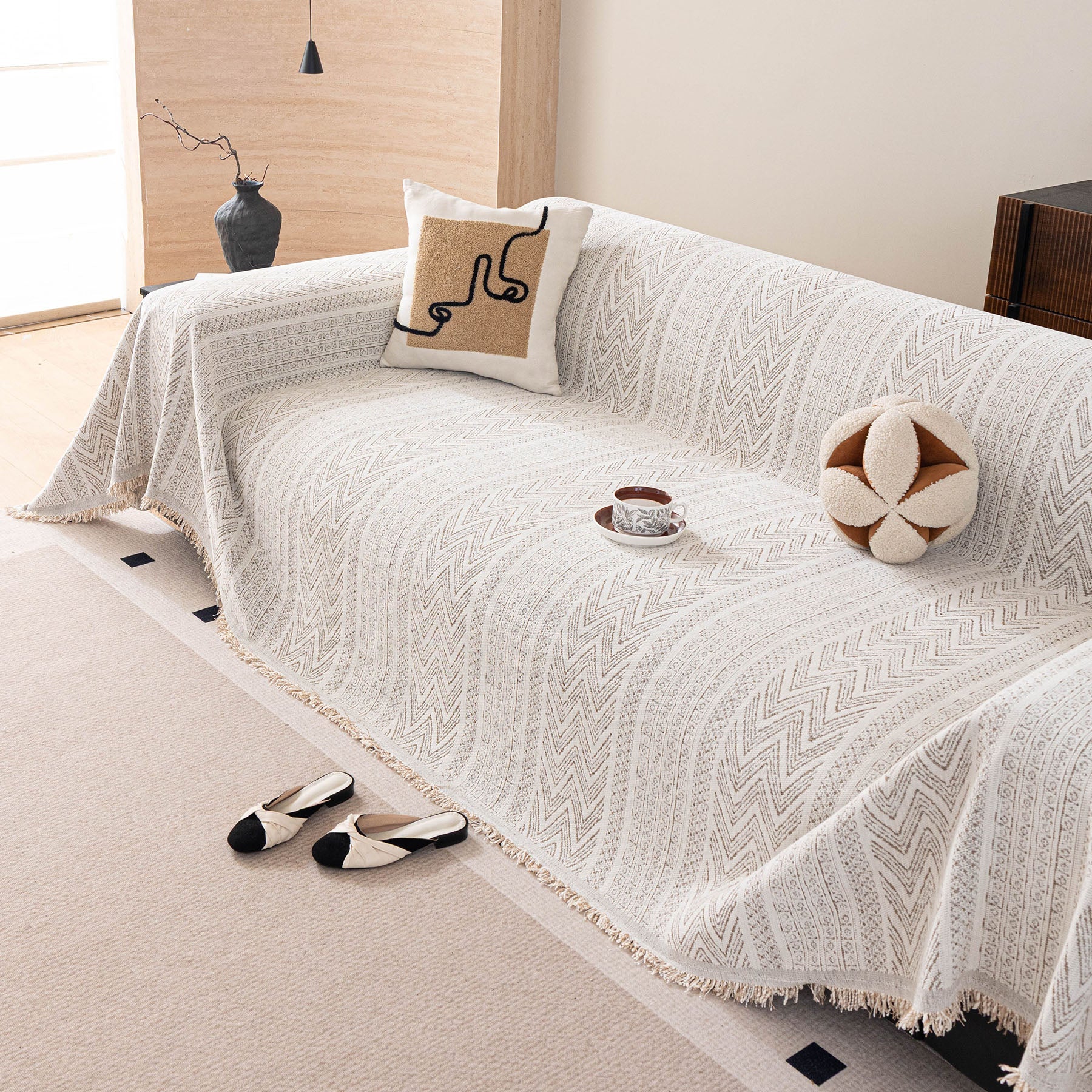 Decorative Slipcover for Pets, Kids, Boho Woven Couch Cover Throw Blanket with Tassel