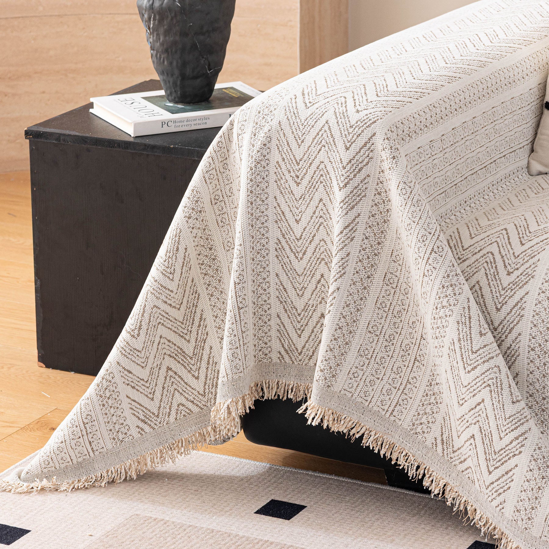 Decorative Slipcover for Pets, Kids, Boho Woven Couch Cover Throw Blanket with Tassel