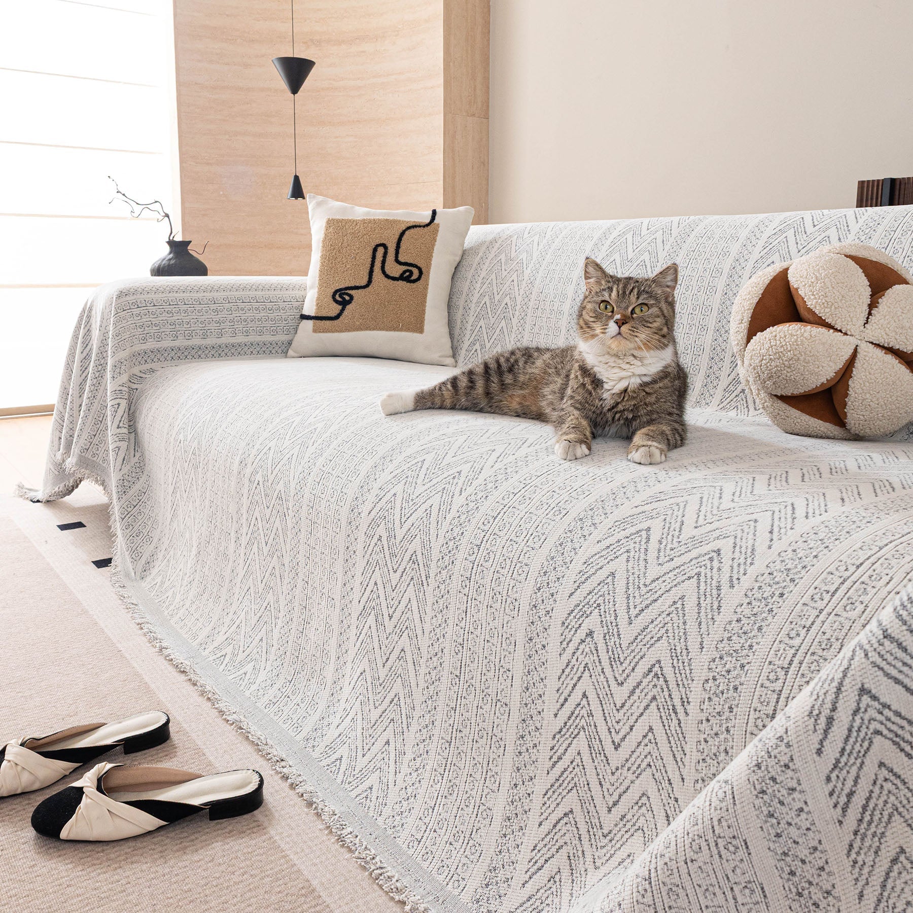 Decorative Slipcover for Pets, Kids, Boho Woven Couch Cover Throw Blanket with Tassel