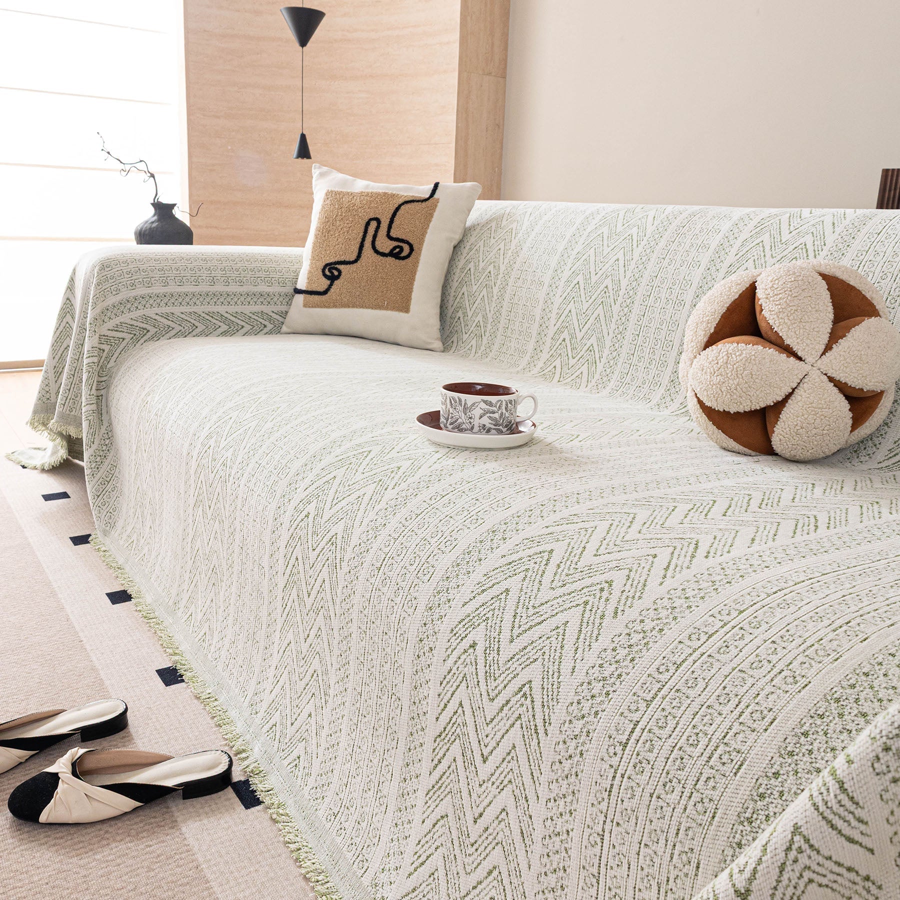 Decorative Slipcover for Pets, Kids, Boho Woven Couch Cover Throw Blanket with Tassel