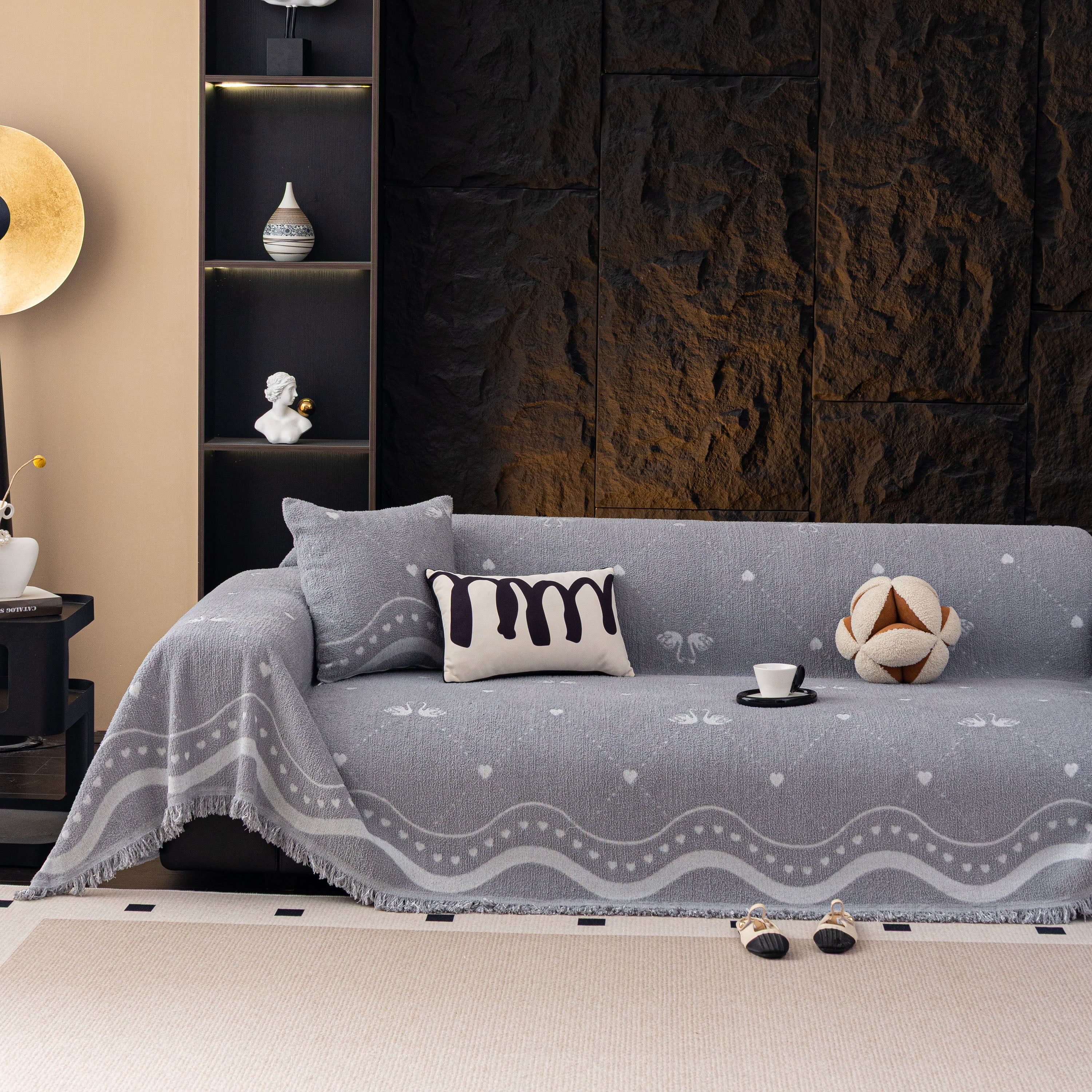 Luxurious Jacquard Couch Cover, Snag-Resistant Pet Friendly Couch Throw with Fringe