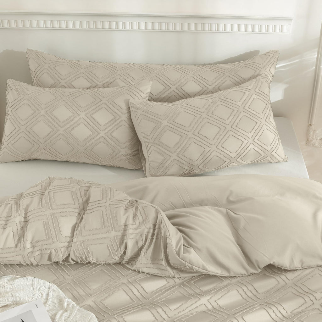 Jellymoni 2 Pack Cream Grey Pillowcases King Size, Soft Microfiber Geometric Tufted Pillow Covers With Envelope Closure (Pillows