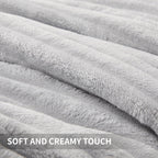 Andency Queen Comforter Set, Fluffy Super Soft Light Grey Comforter For Queen Size Bed, Winter Warm Fleece Faux Fur Bedding Set,