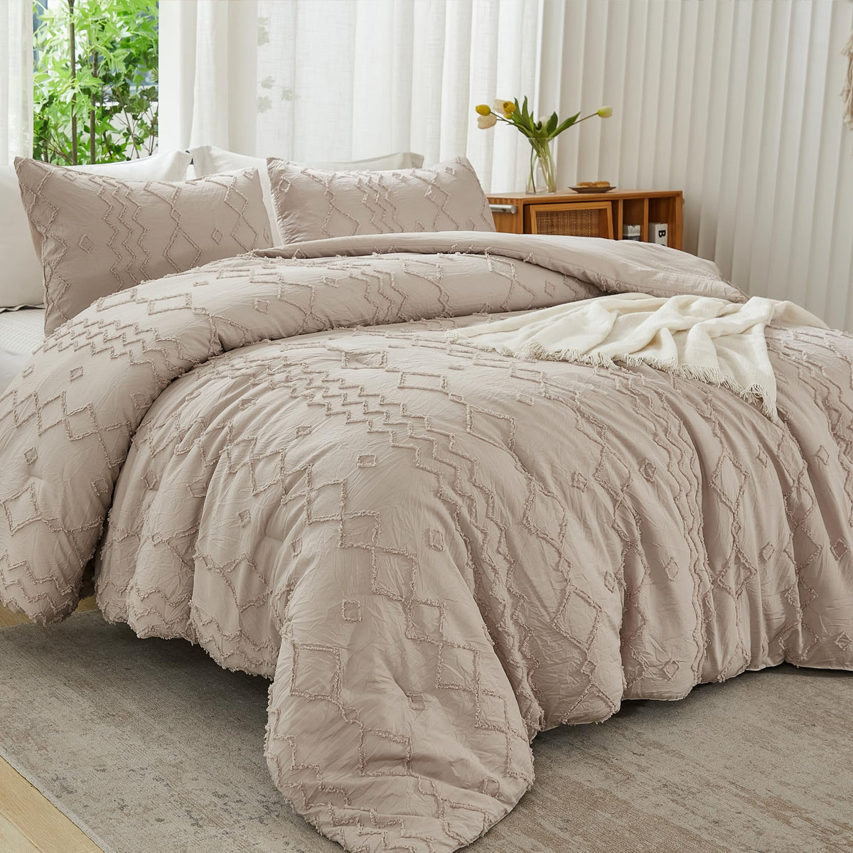 Andency Queen Comforter Set Khaki, 3 Pieces Boho Tufted Lightweight Bedding Comforter Set For Queen Bed, Fluffy Bed Set (90X90In