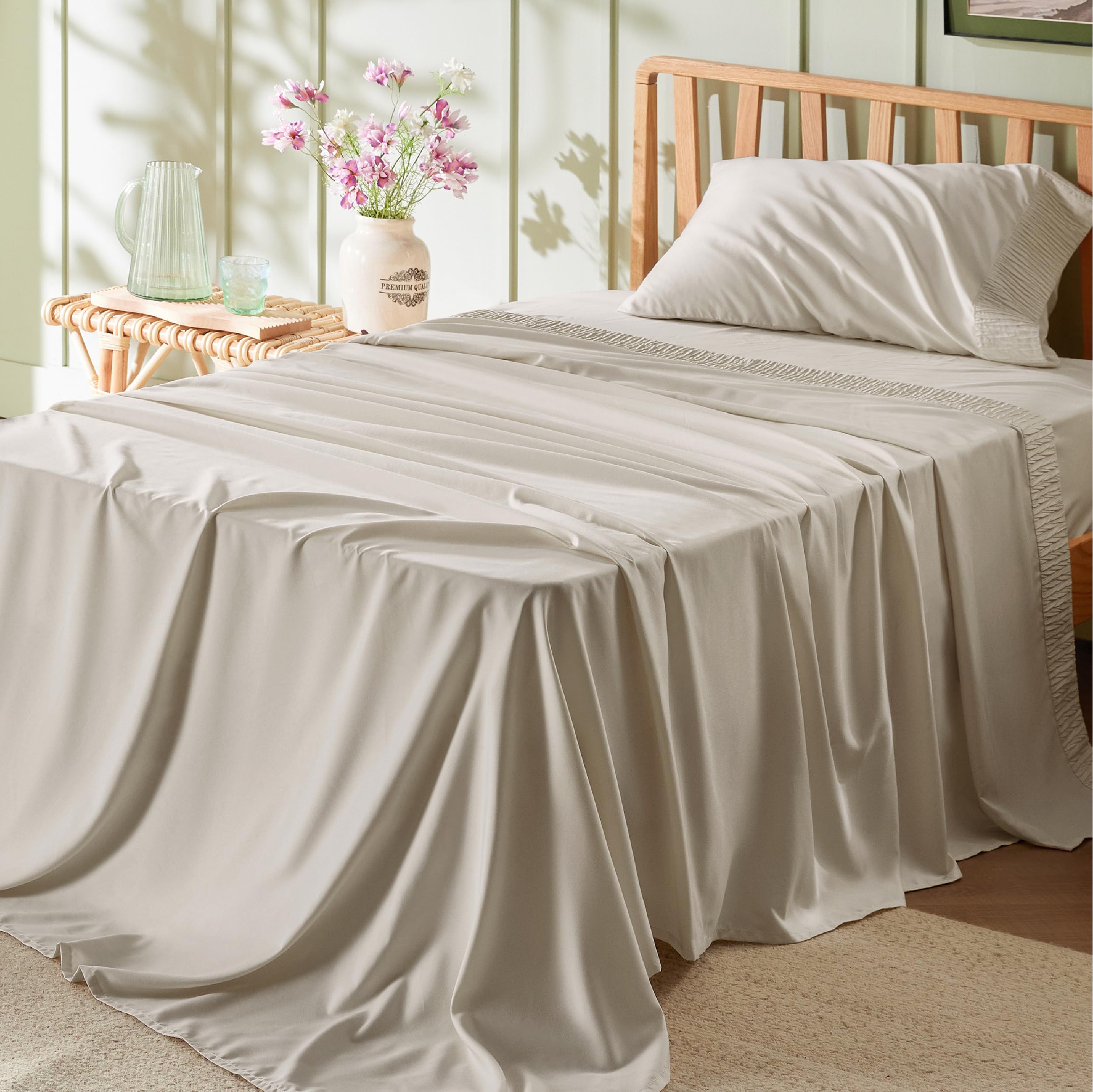 Bedsure Twin Sheets Set - Soft Twin Bed Sheets, 3 Pieces Hotel Luxury Linen Sheets Twin, Easy Care Polyester Microfiber Cooling